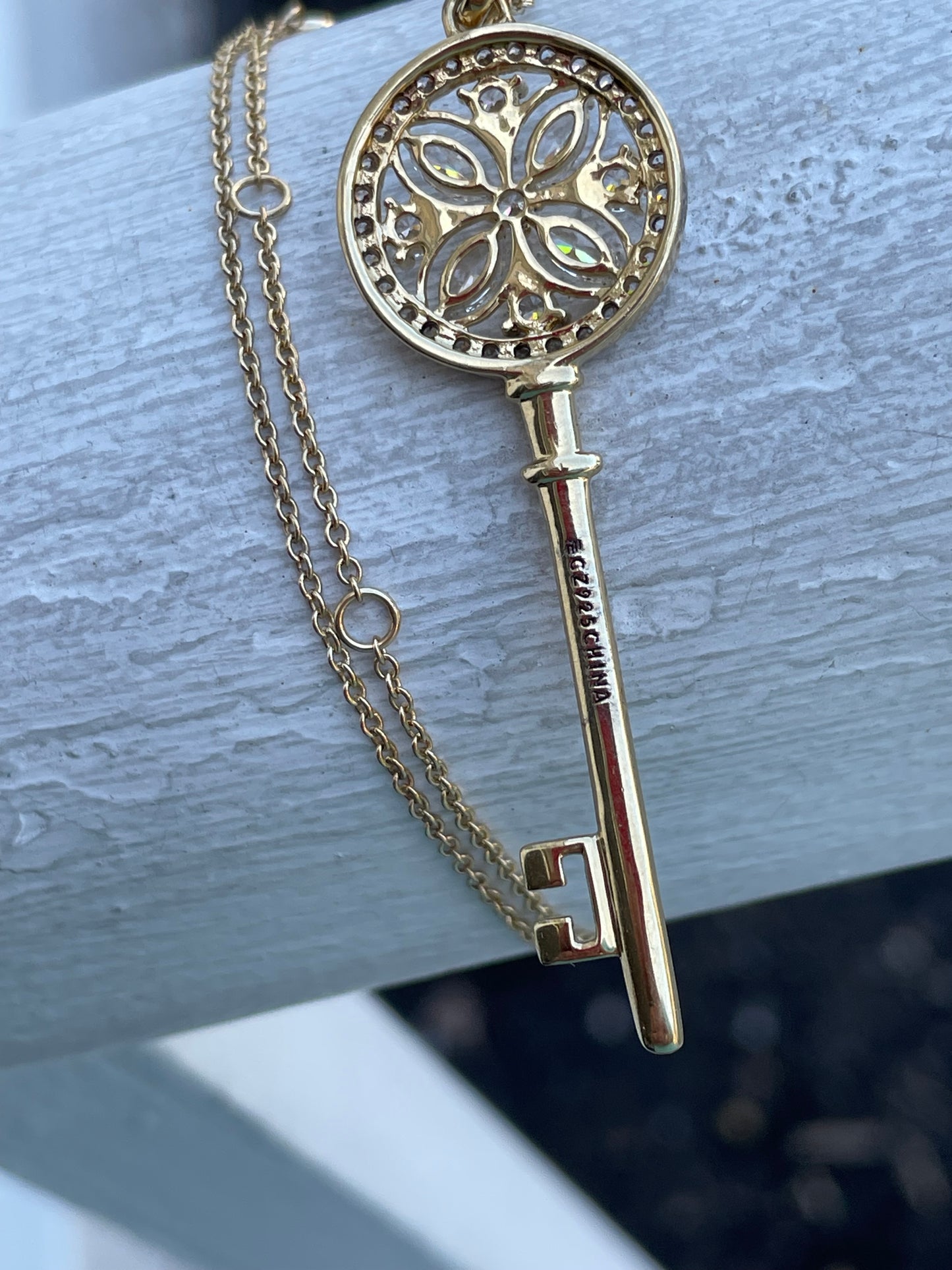 925 Sterling Silver Vermeil Cz Key Necklace w/ chain.