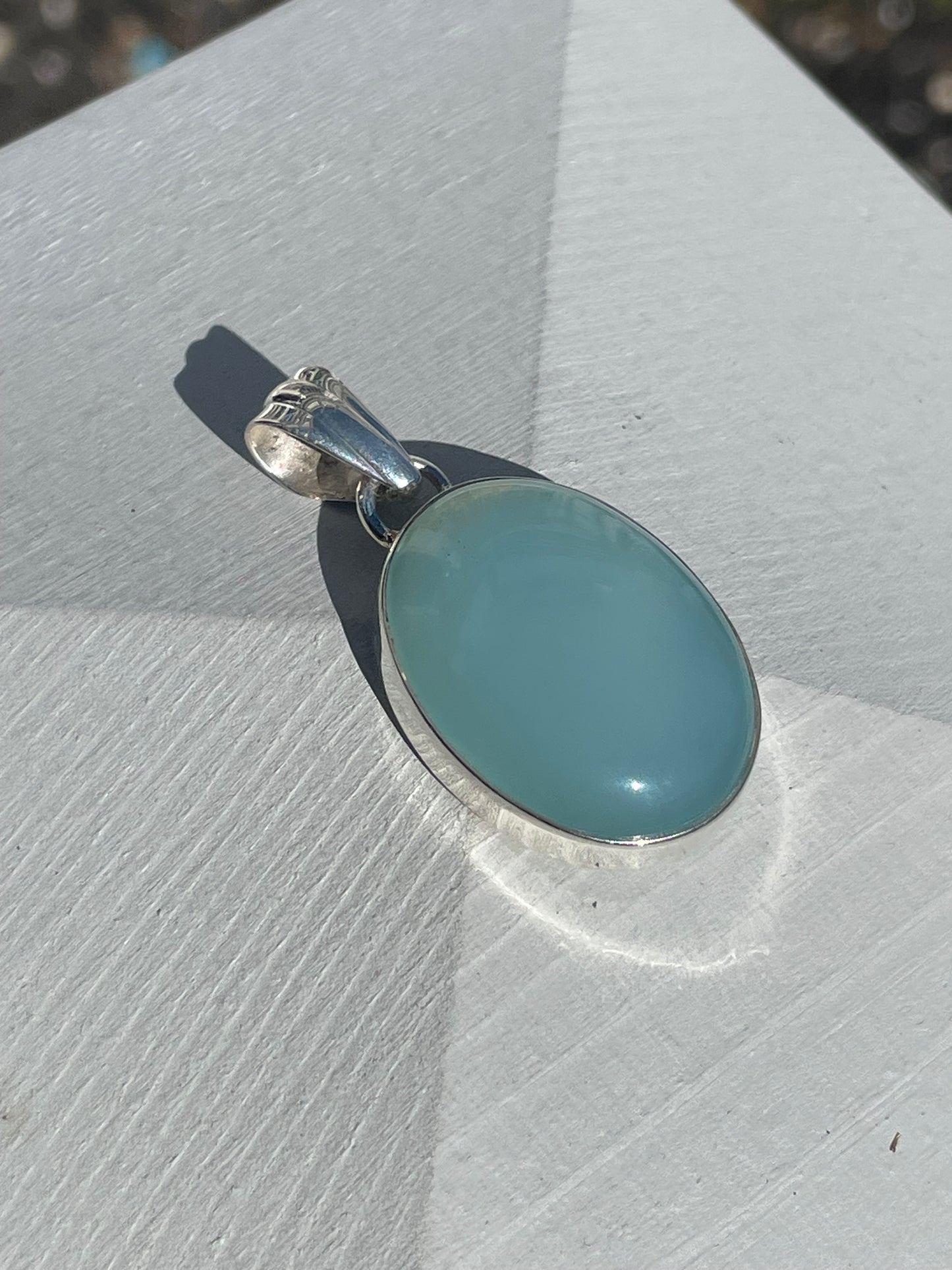 925 Sterling Silver Oval Green Chalcedony Pendant