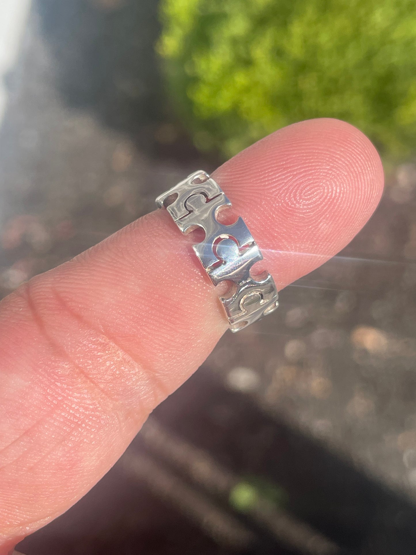 925 Sterling Silver Interlocking Puzzle Pieces Band Ring Size 6