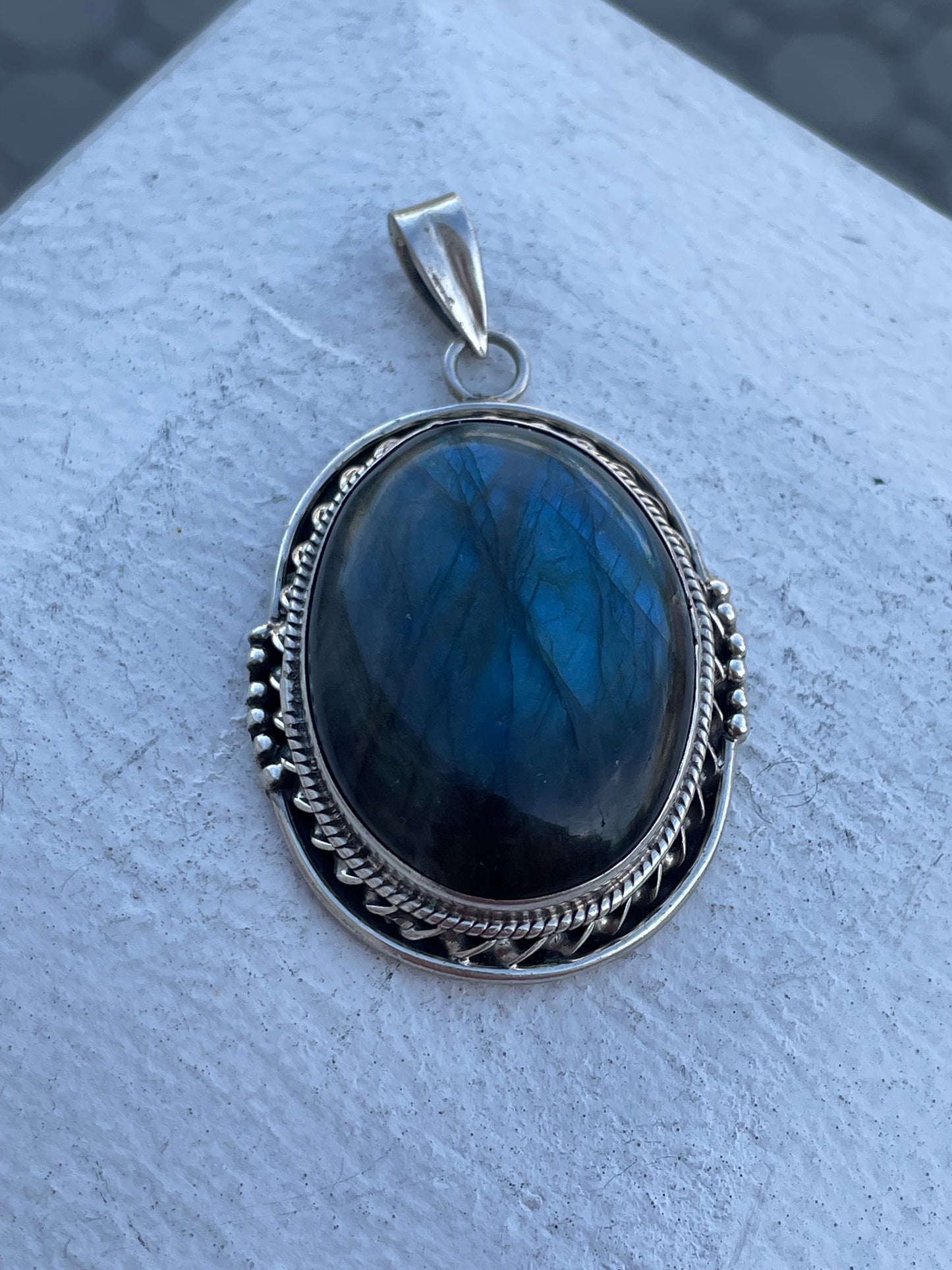 925 Sterling Silver 80.00ct Large Labradorite Pendant