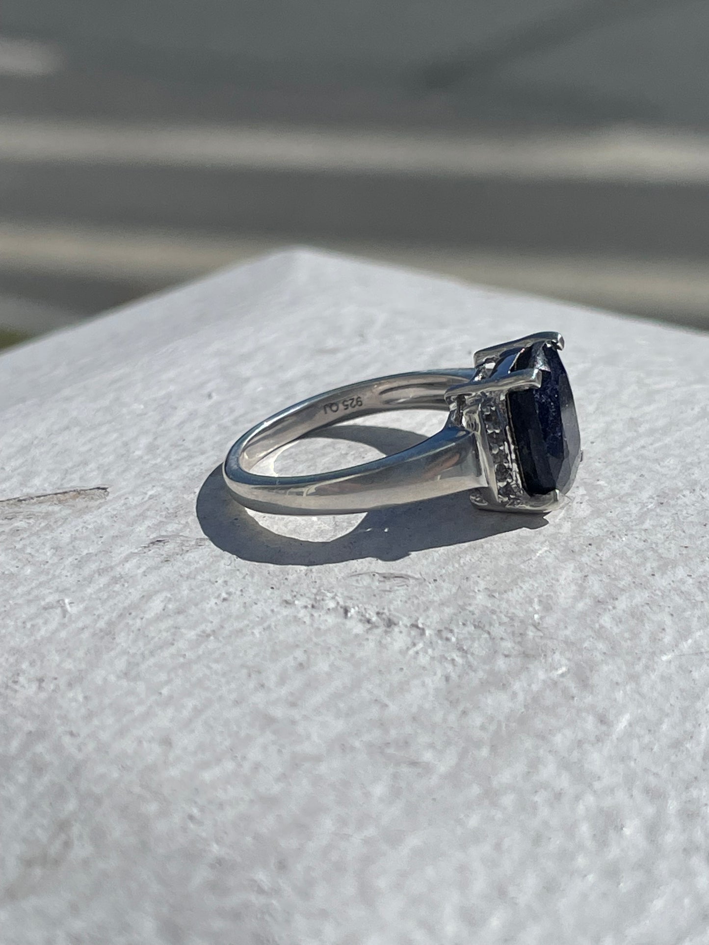 925 Sterling Silver Natural 1.50ct Cushion Cut Sapphire & White Topaz Ring Size 7