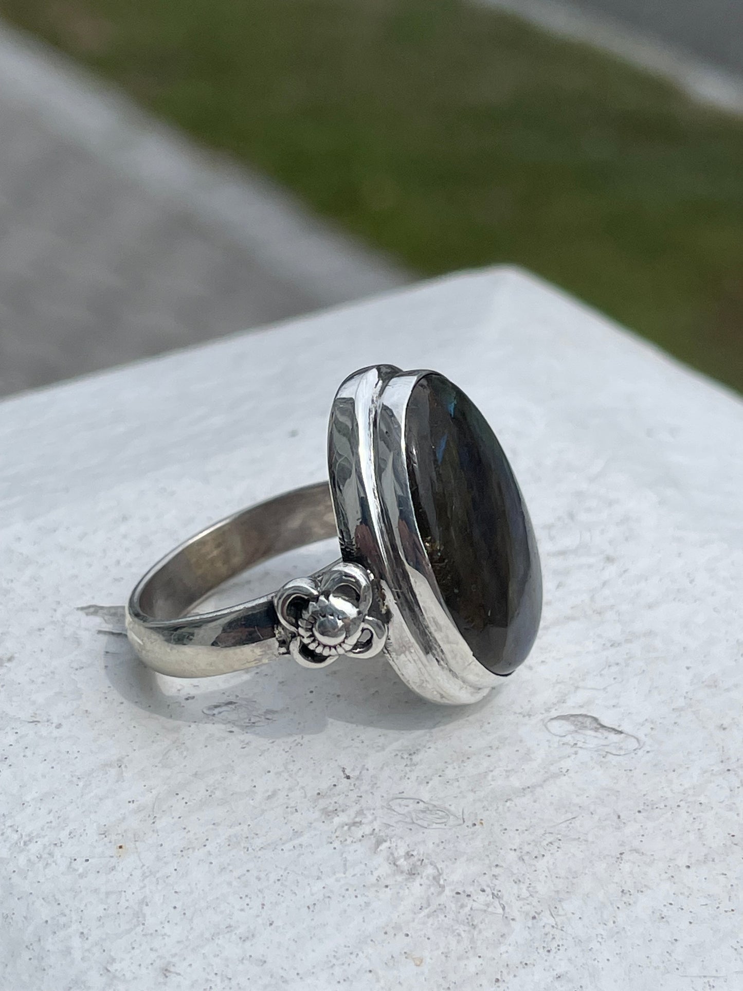 925 Sterling Silver Large Labradorite Stone Ring Size 8.5