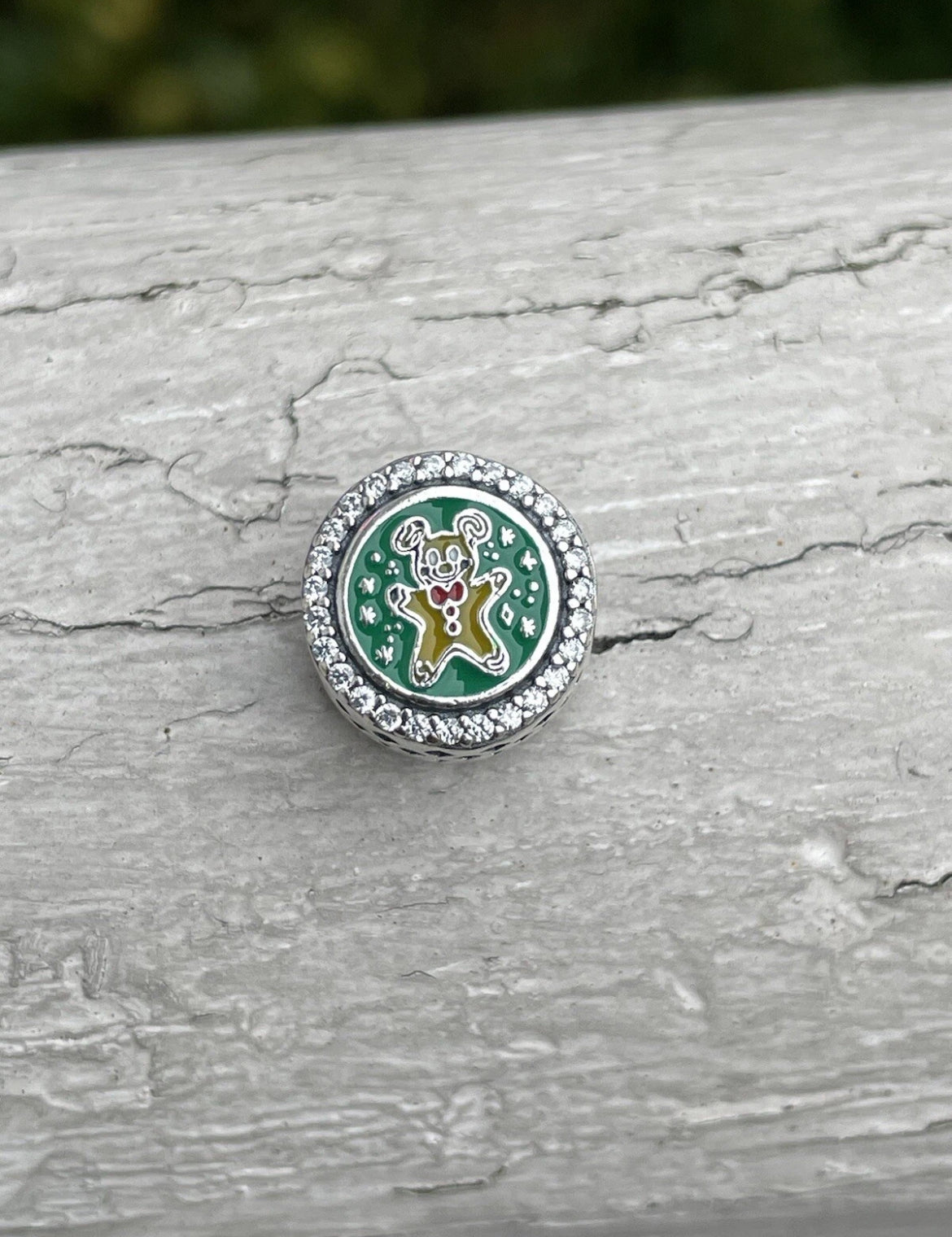 Rare Pandora Disney Parks exclusive Gingerbread Man & candy cane christmas charm