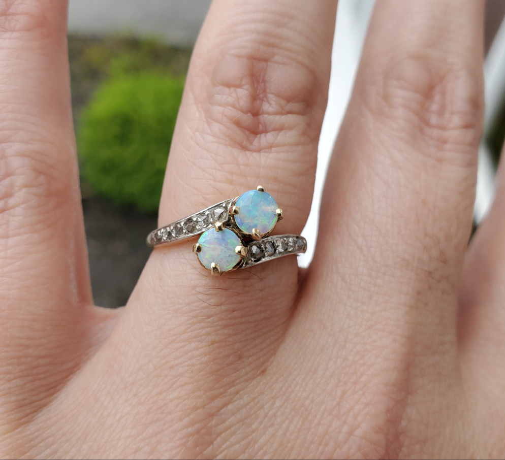 14k Solid Gold Antique Ladies Opal & Rose Cut Diamond Bypass Ring