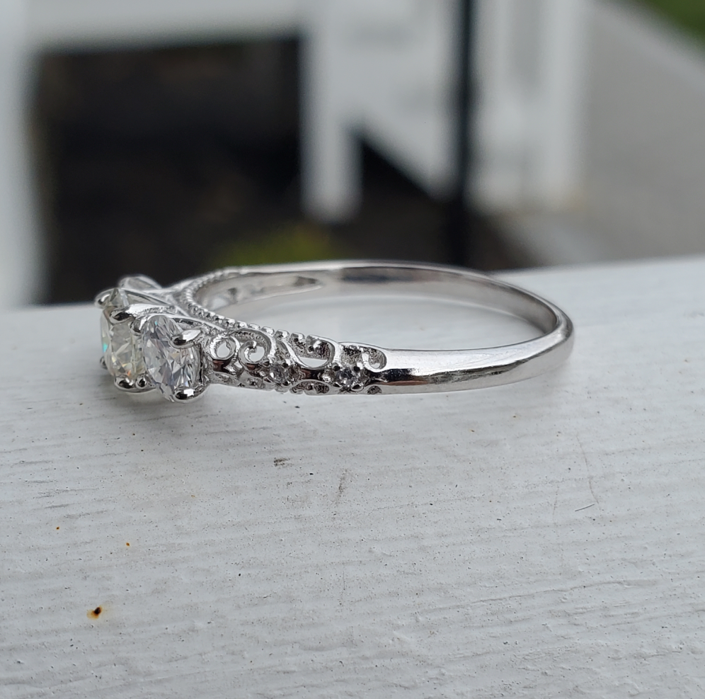 925 Sterling Silver Moissanite Diamond Past Present Future Filagre Ring