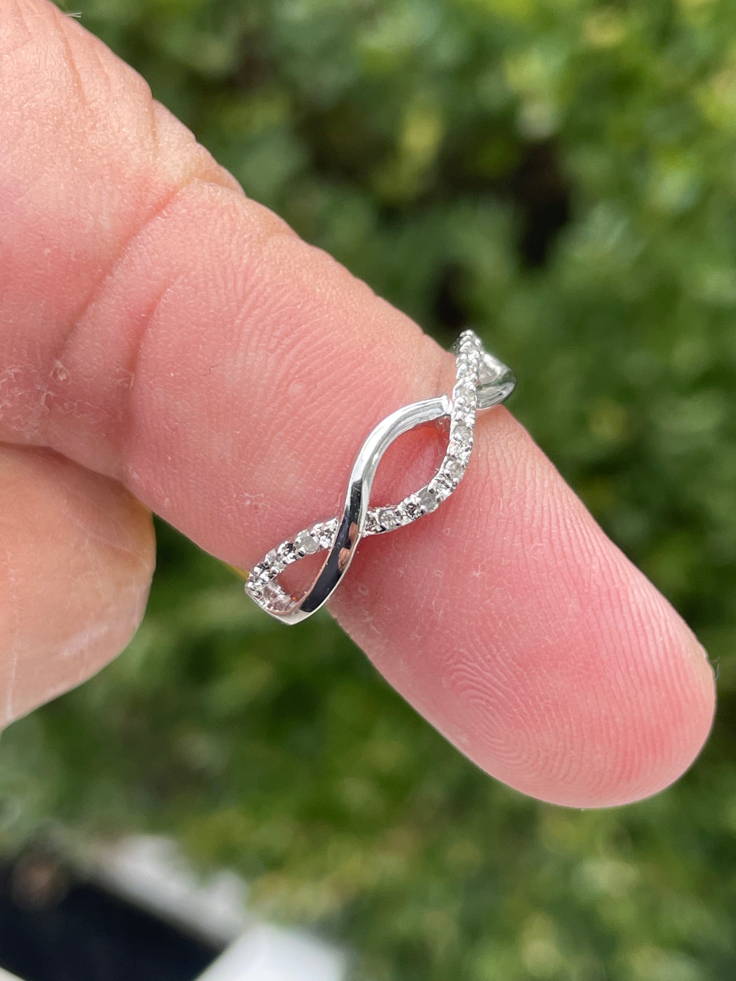 925 Sterling Silver Infinity Diamond Band Ring sz 7
