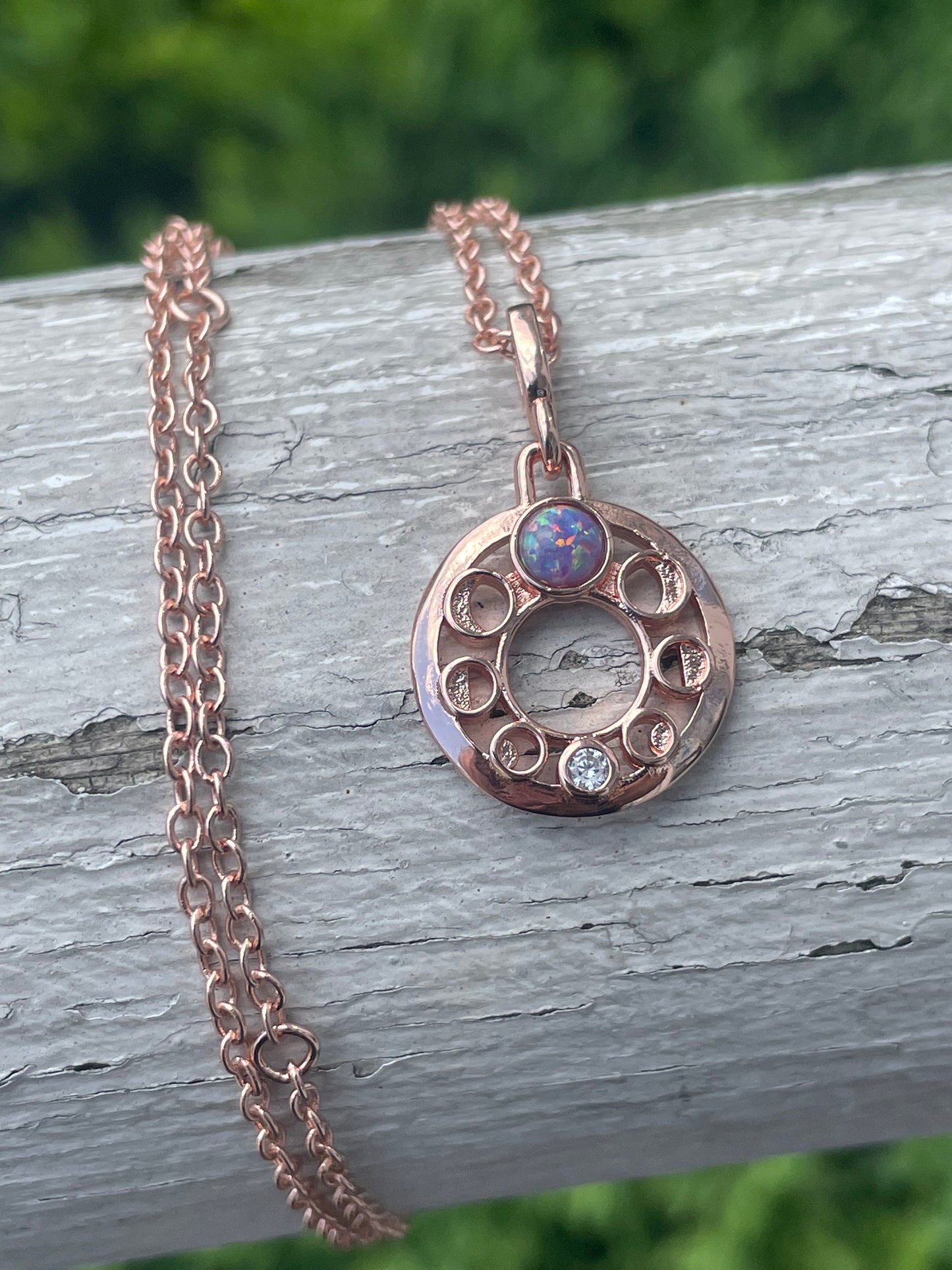 Pandora Me Rose Hold Lunar Phases Medallion Necklace
