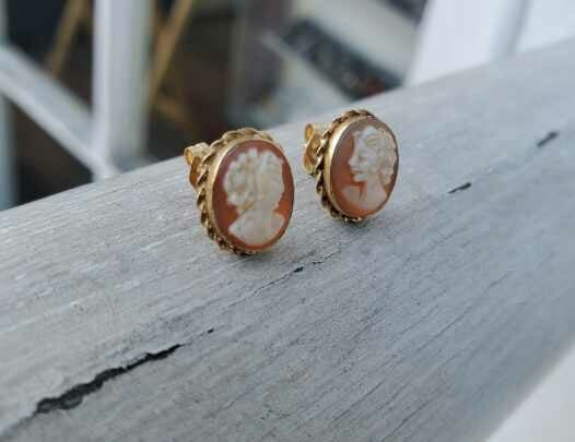 14k Gold Cameo Stud Earrings