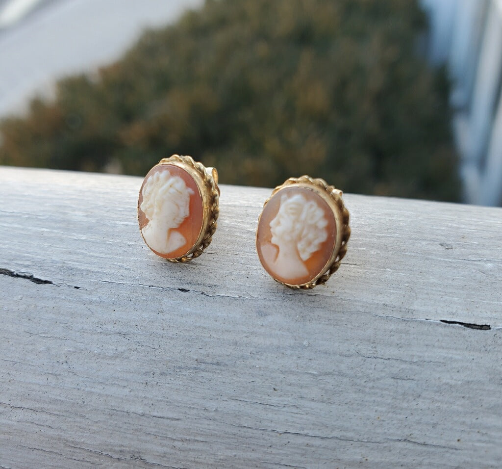 14k Gold Cameo Stud Earrings