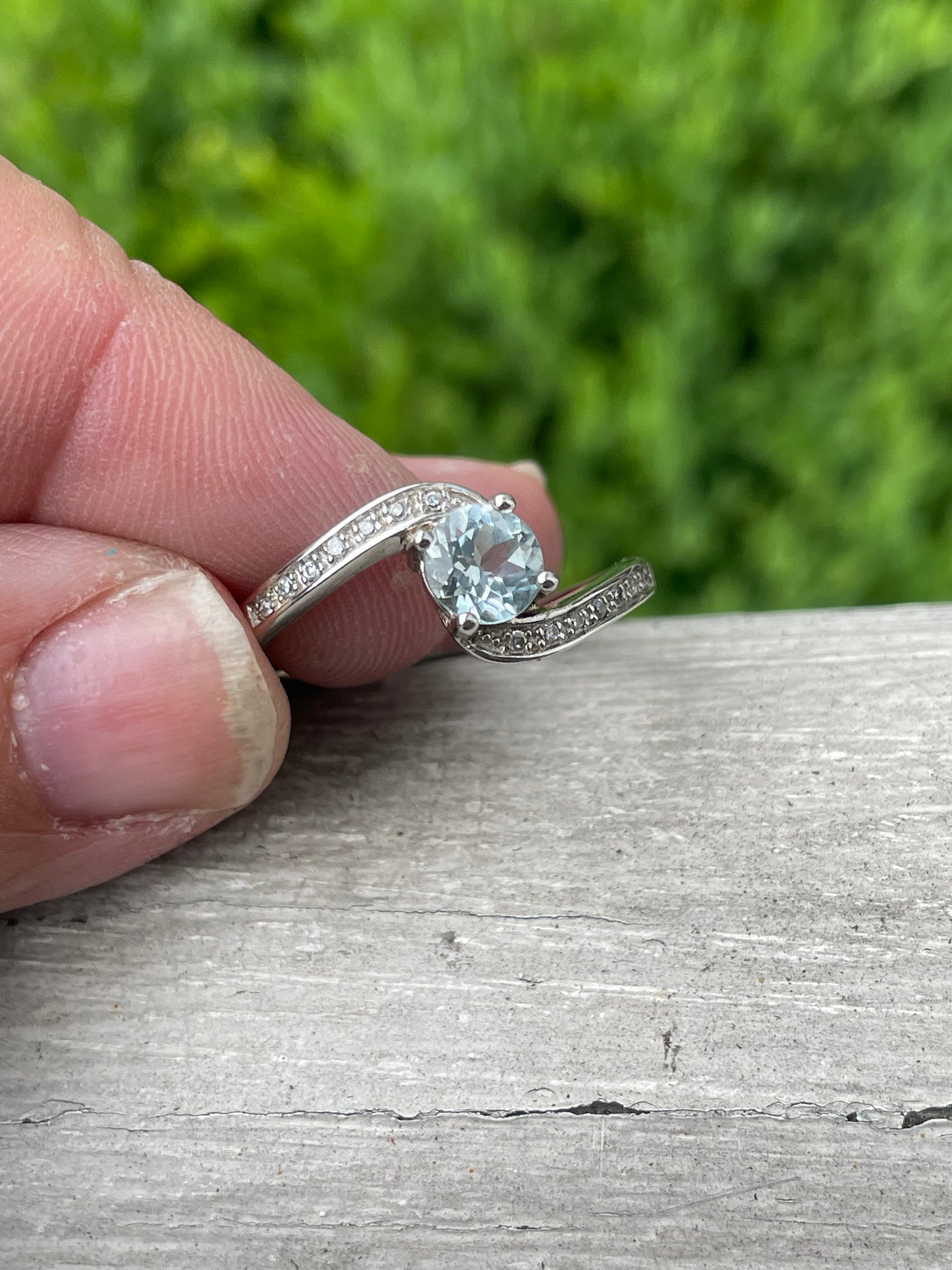 925 Sterling Silver Aquamarine & Clear Zirconia Swirl Ring