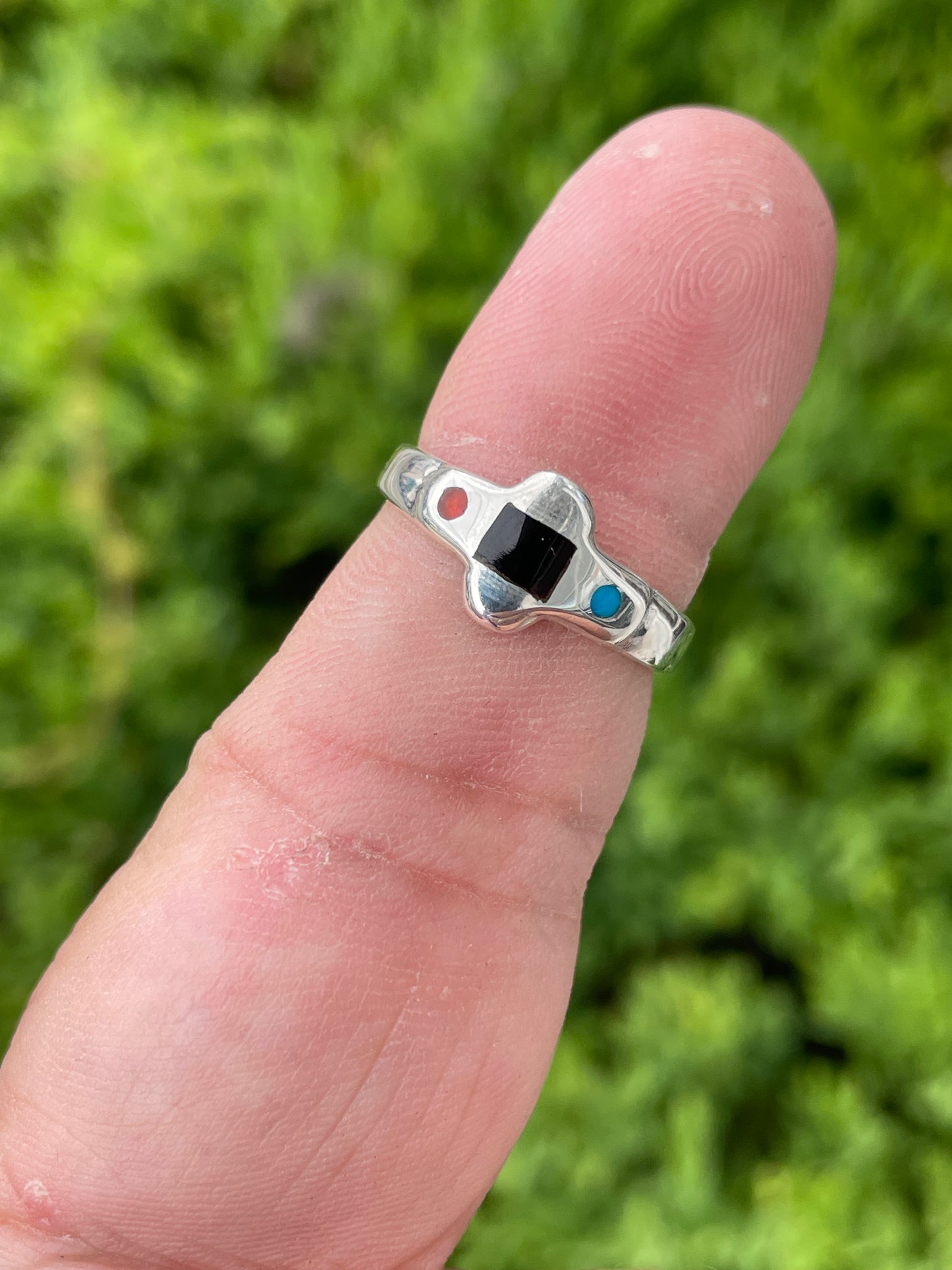 925 Sterling Silver Onyx Turquoise & Coral Band Ring