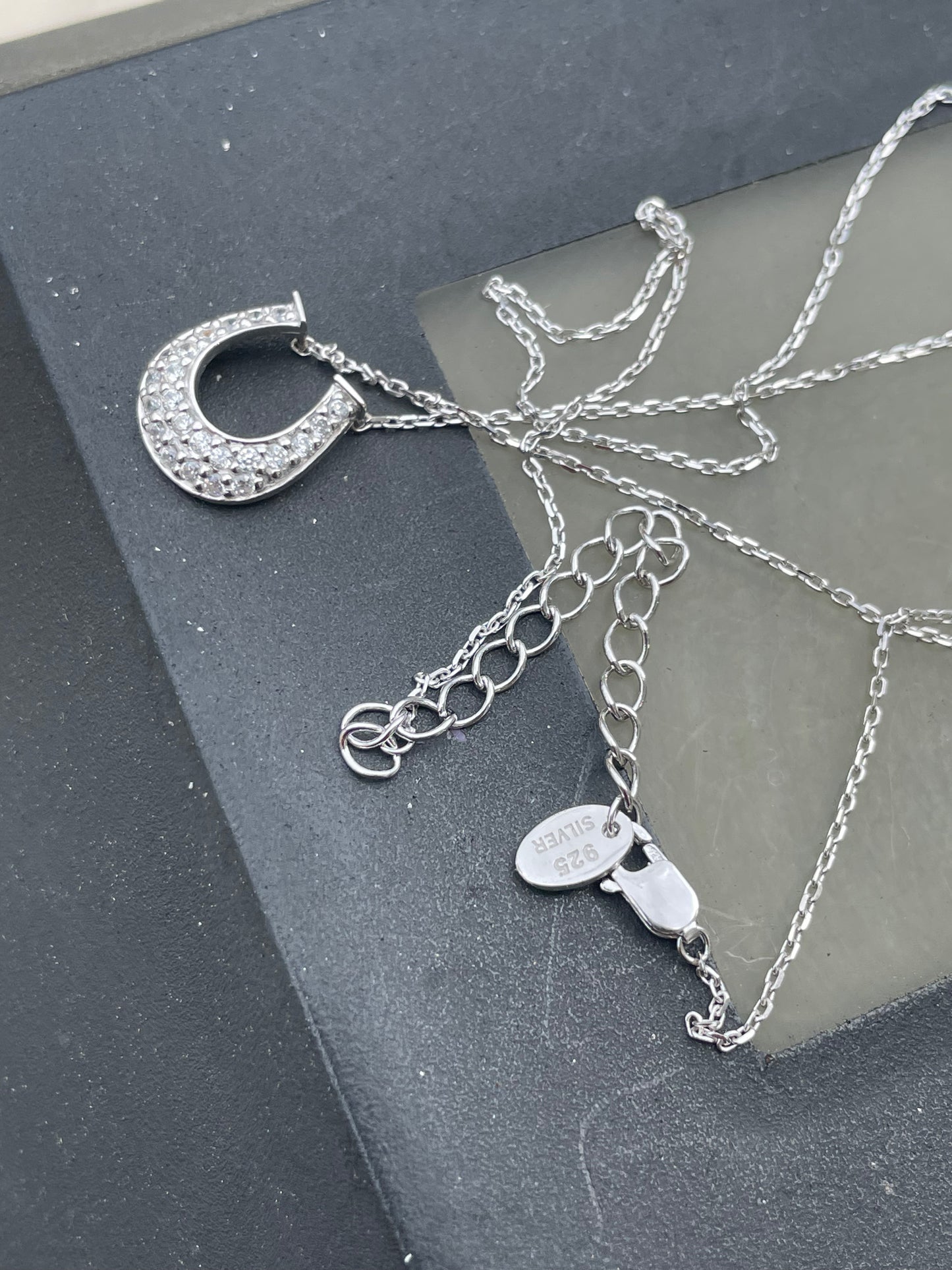 925 Sterling Silver Sparkling Horseshoe Necklace w/ Clear Zirconia