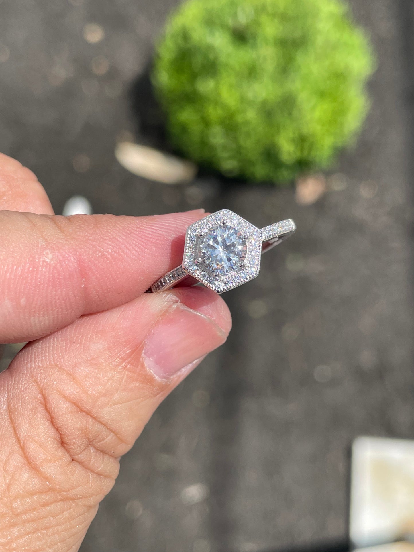 925 Sterling Silver Clear Zirconia Cocktail Ring
