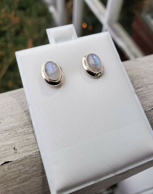 925 Sterling Silver Cabochon Cut Moonstone Stud Earrings
