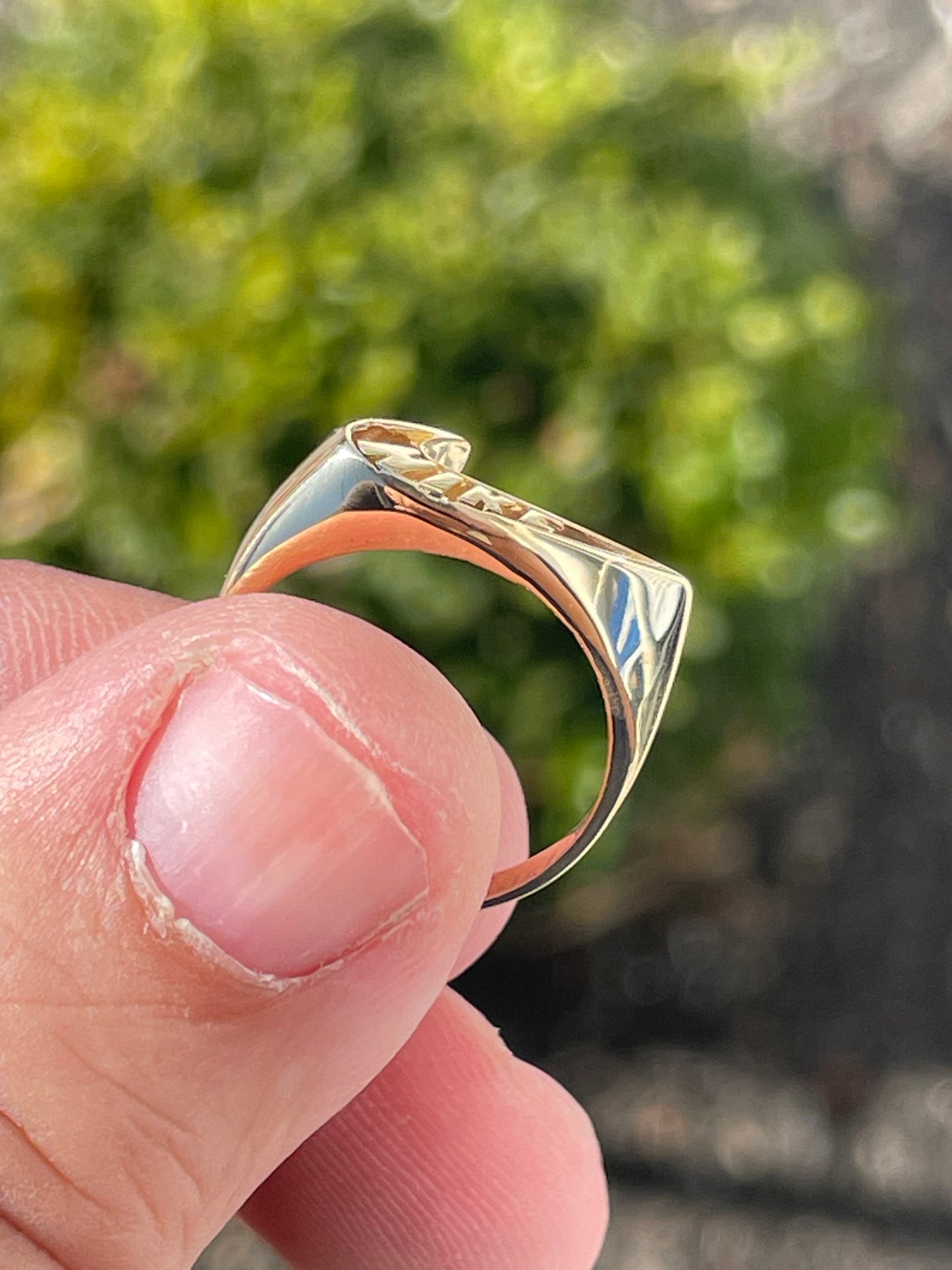 Solid 14k Gold Vintage Nike Swoosh Logo Ring Size 6