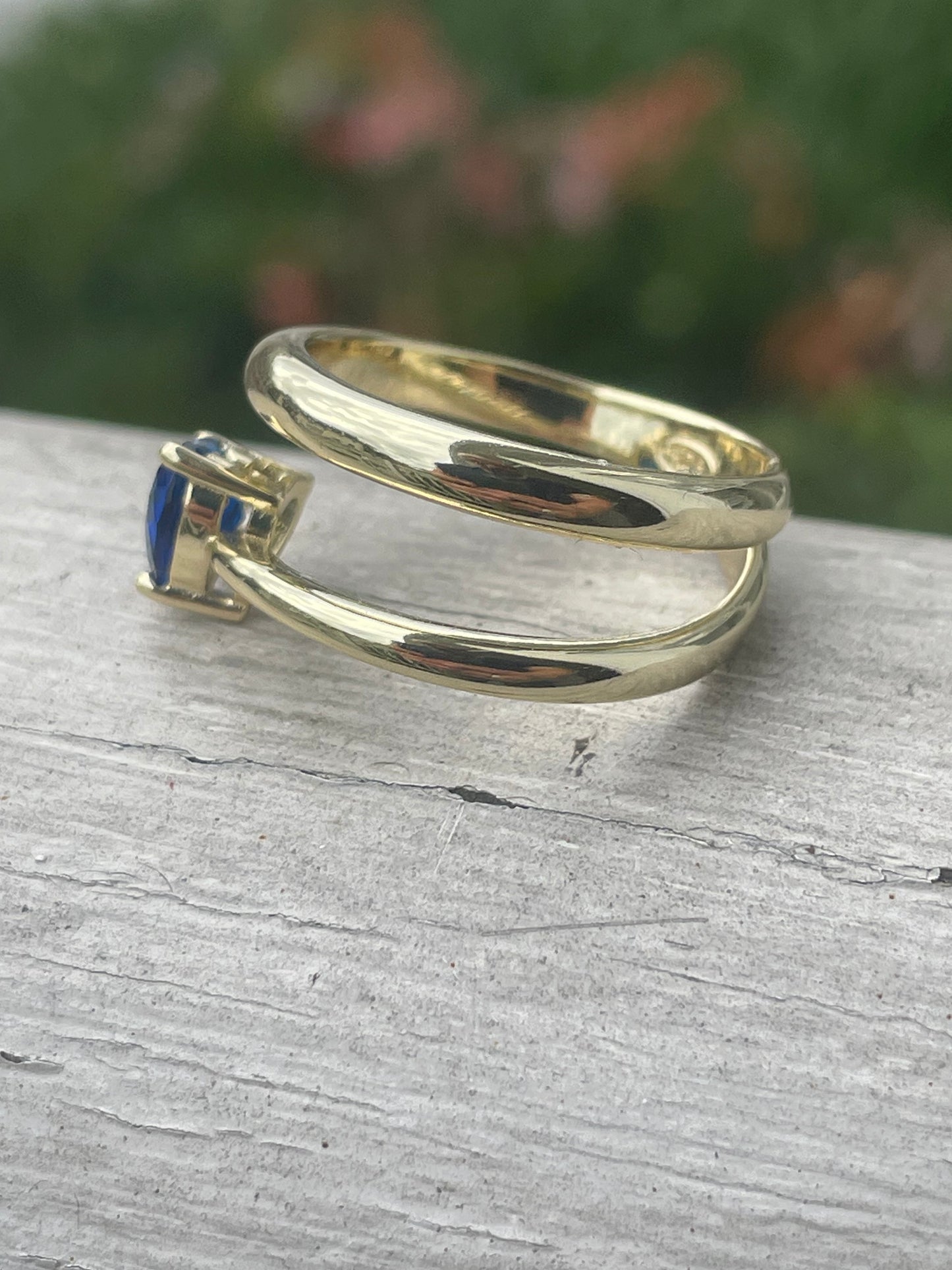 925 Sterling Silver Vermeil Wrap Around Ring w/ Heart Sapphire Stone