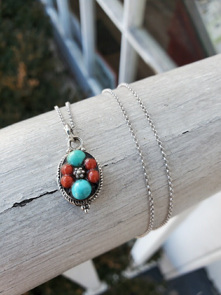 925 Sterling Silver Native American Turquoise & Carnelian Necklace