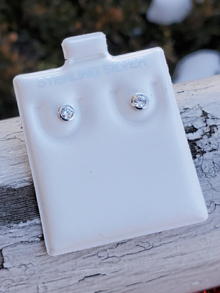 925 Sterling Silver Bezel Set Cz Stud Earrings