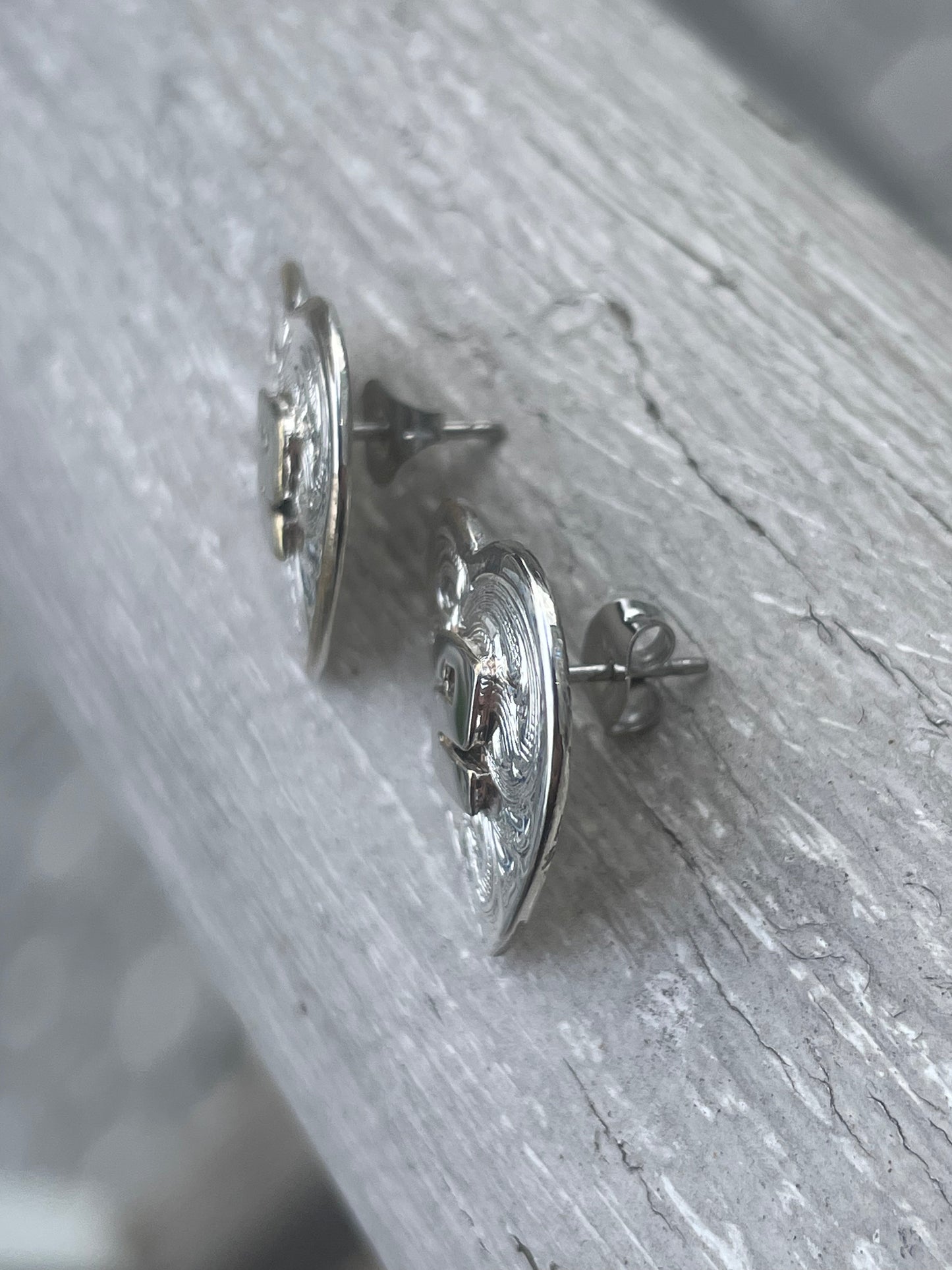 925 Sterling Silver #2 Derek Jeter Etched Heart Earrings