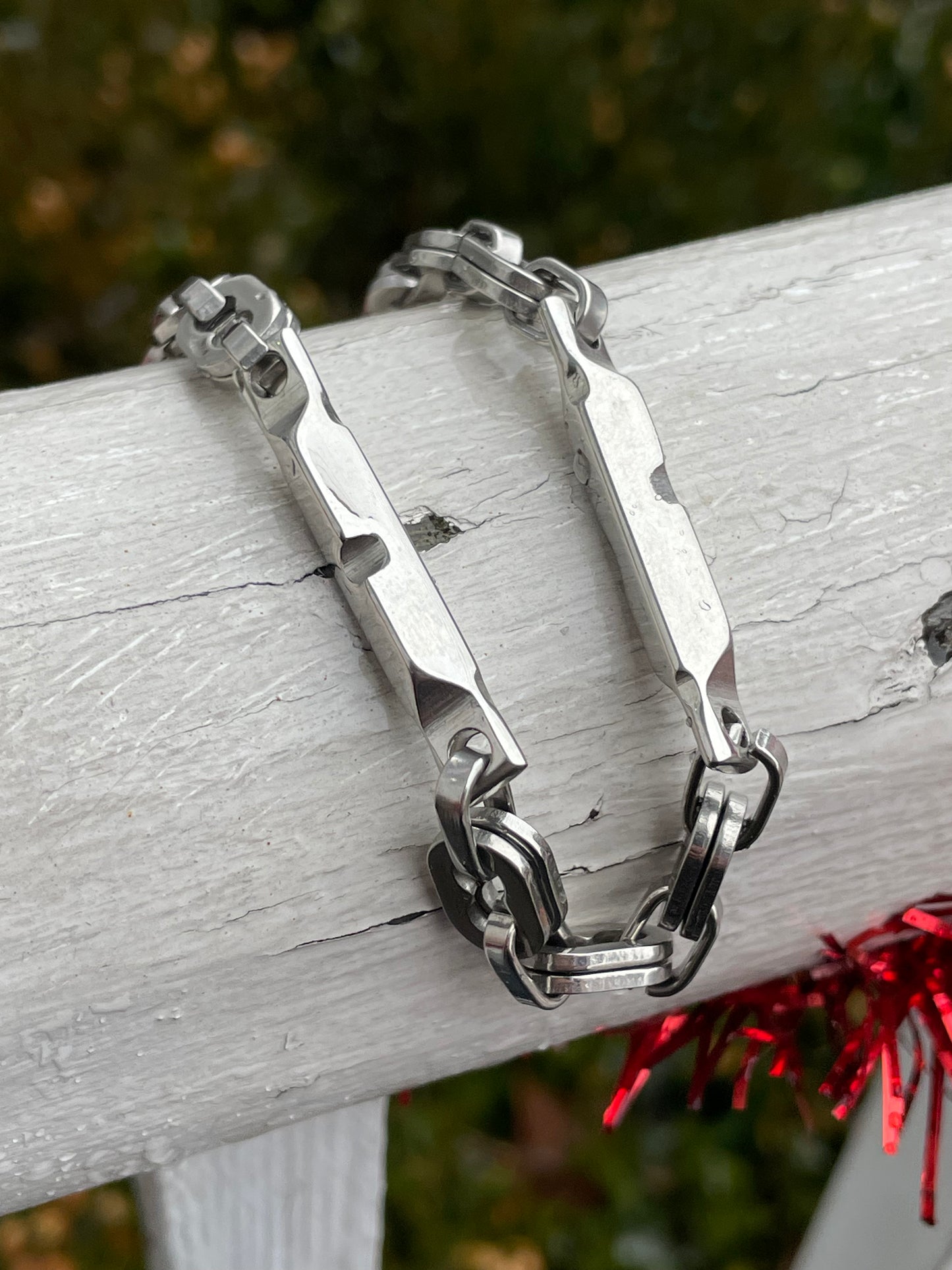 Stainless Steel Unisex 8” Bullet Bracelet