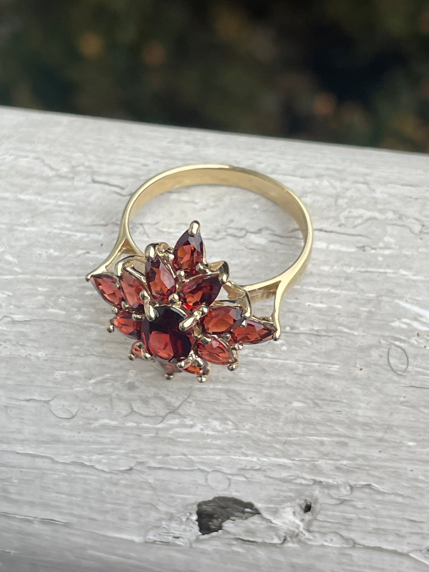 10k Gold Garnet Stone Cluster Ring