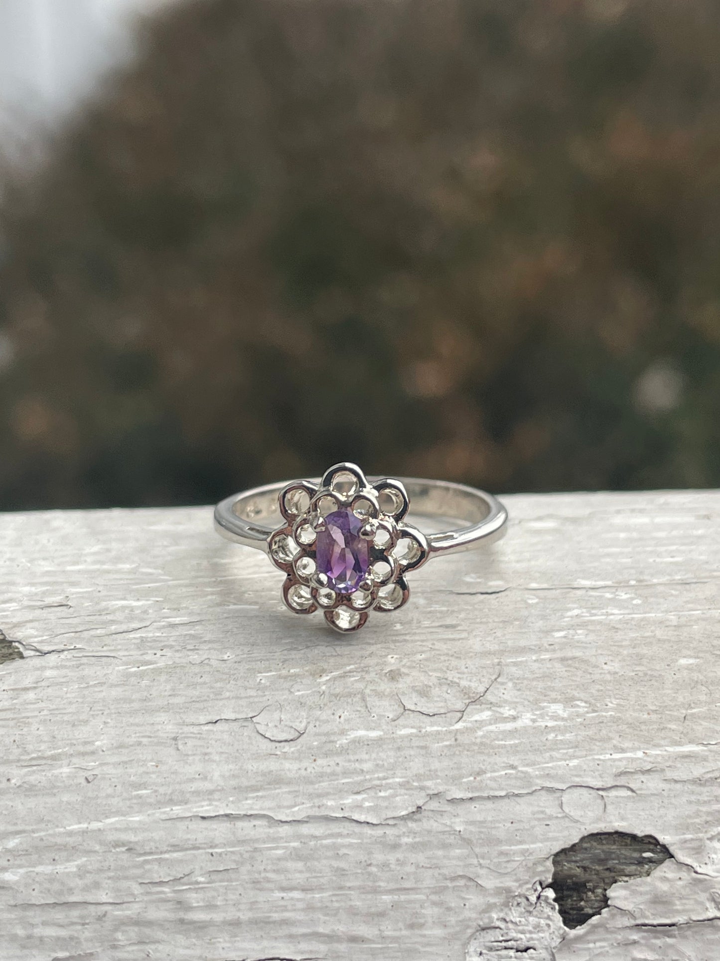 925 Sterling Silver Petite Amethyst Flower Ring