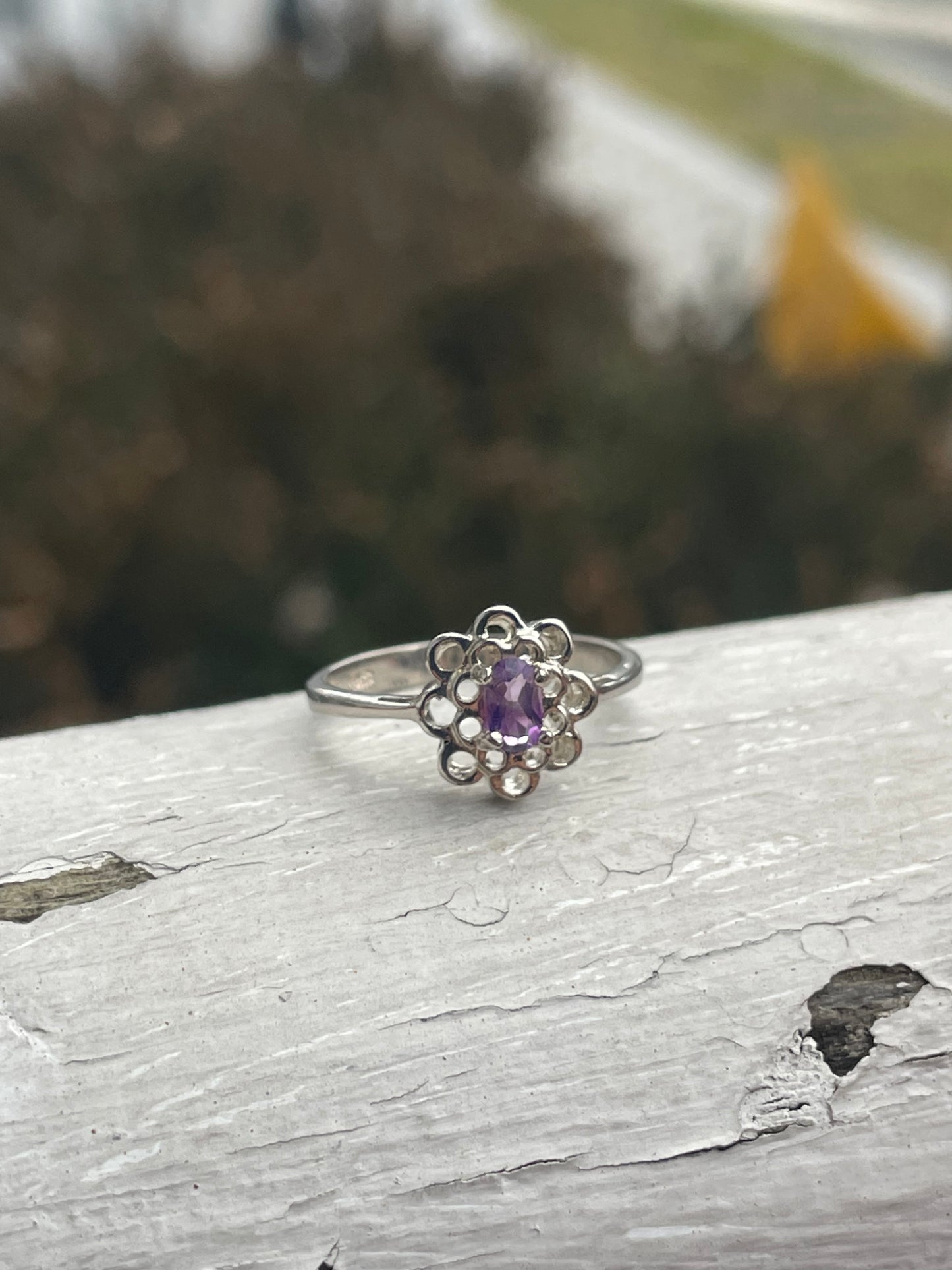 925 Sterling Silver Petite Amethyst Flower Ring