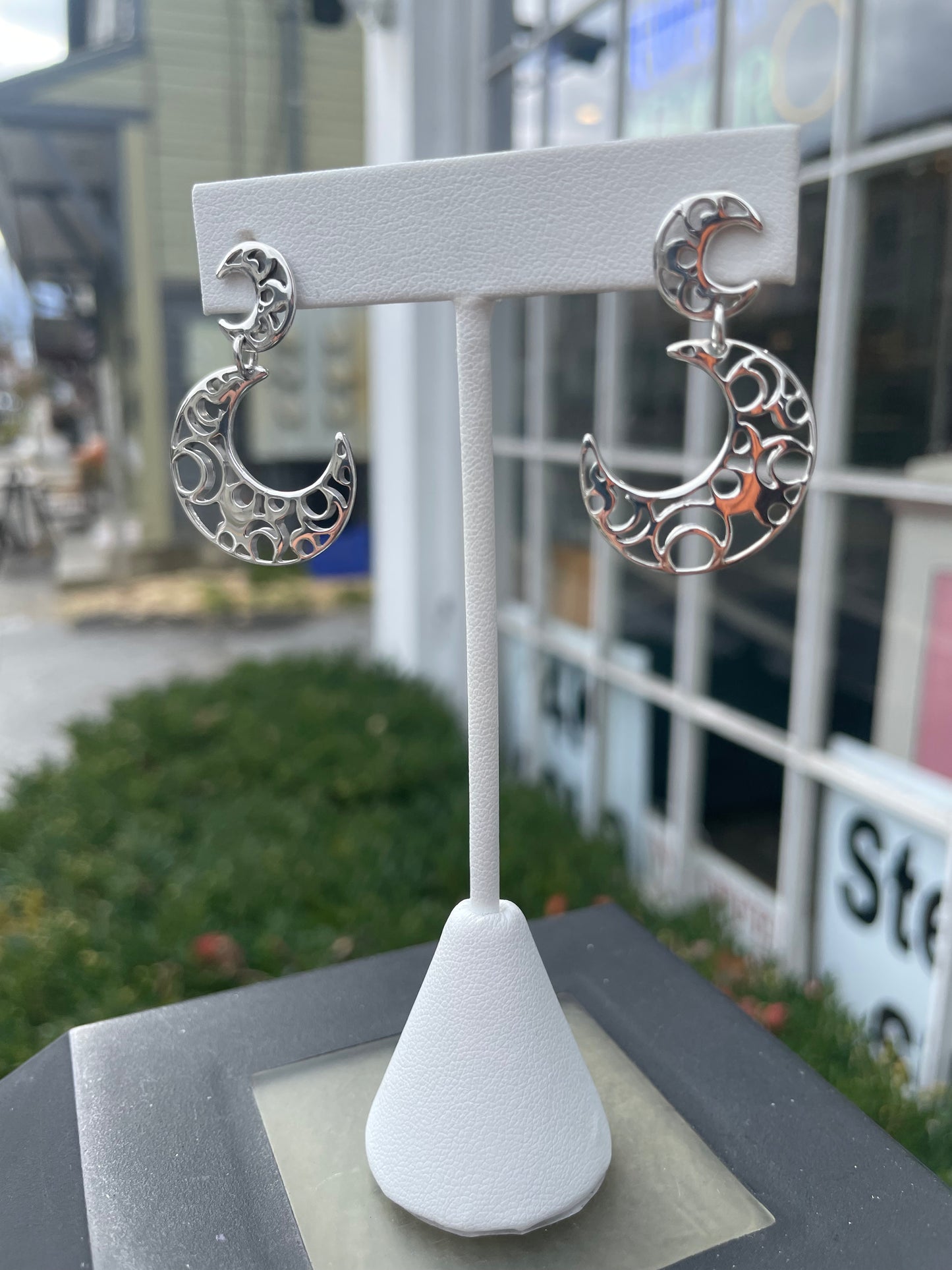 925 Sterling Silver Openwork Crescent Moon Dangle Earrings