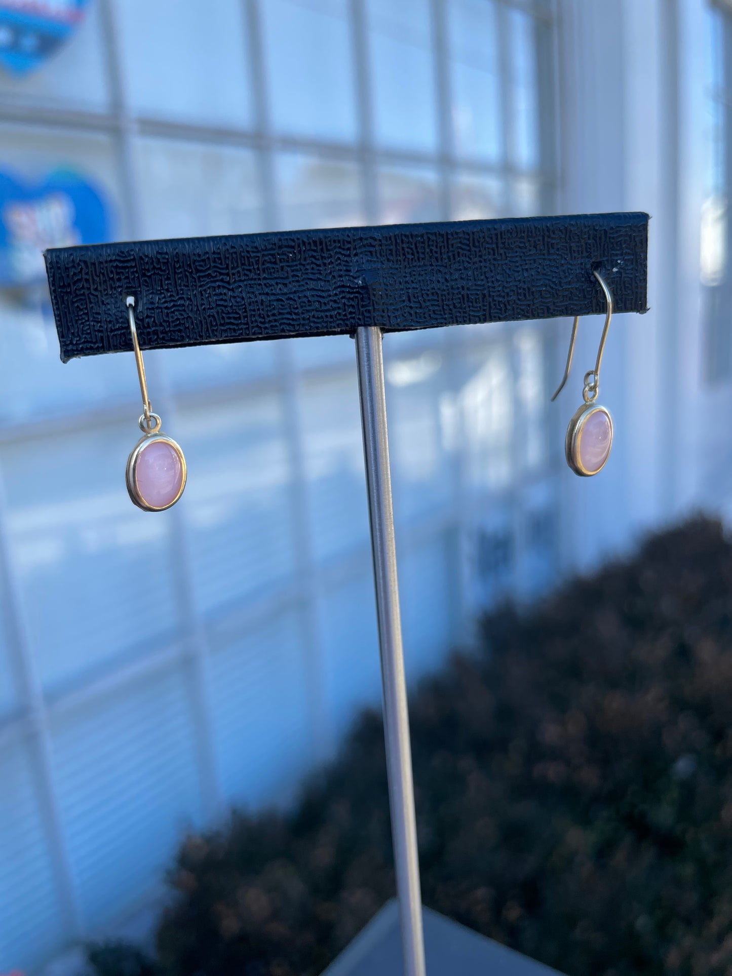 14k Gold Pink Mother of Pearl Oval Shaped Drop Earrings