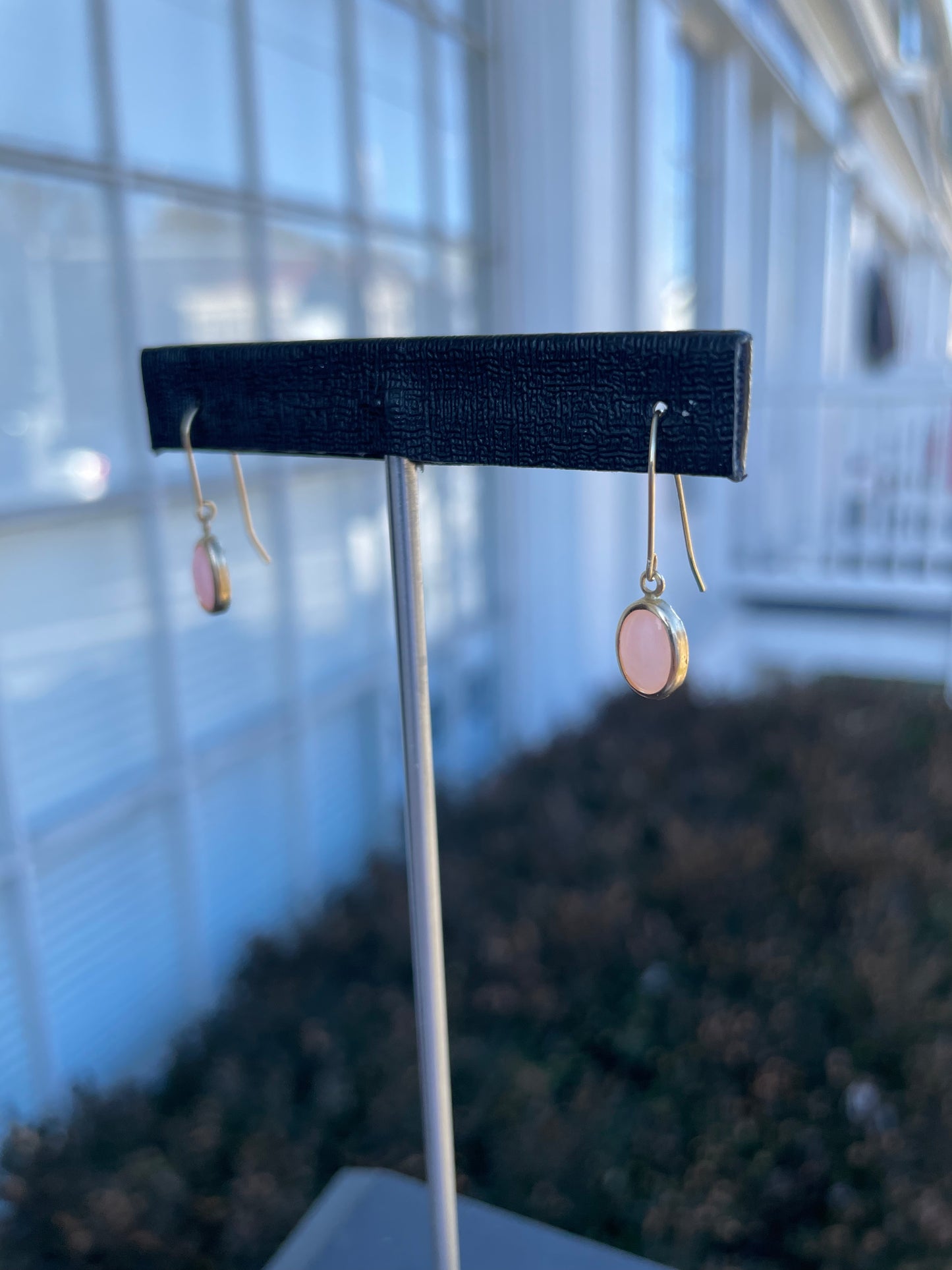 14k Gold Pink Mother of Pearl Oval Shaped Drop Earrings