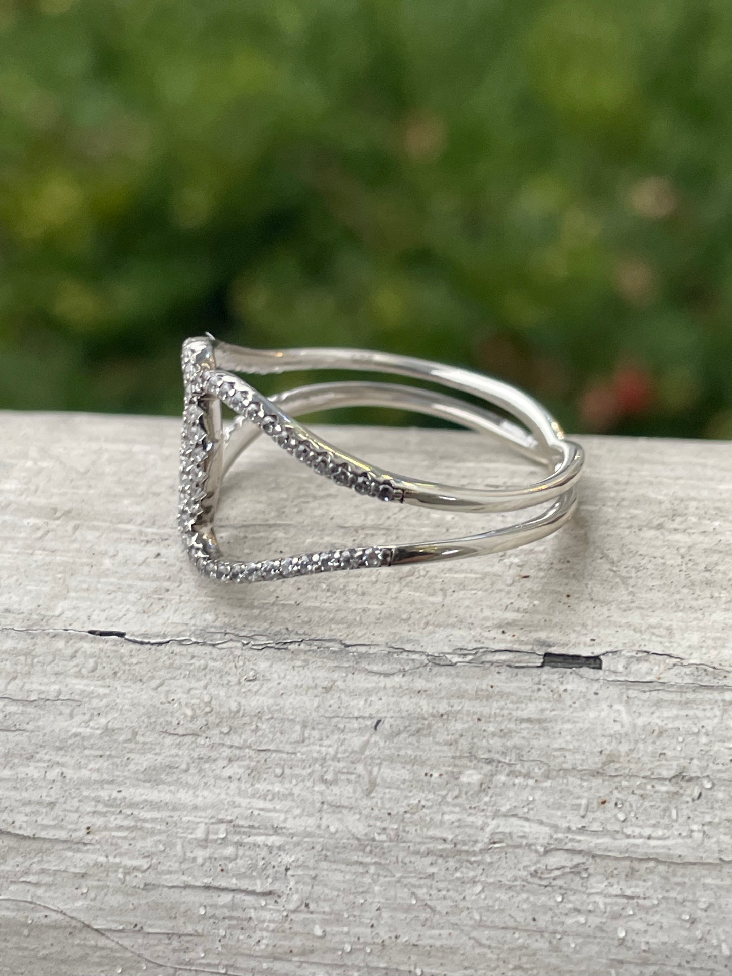 925 Sterling Silver Interlocking Loop Cubic Zirconia Ring