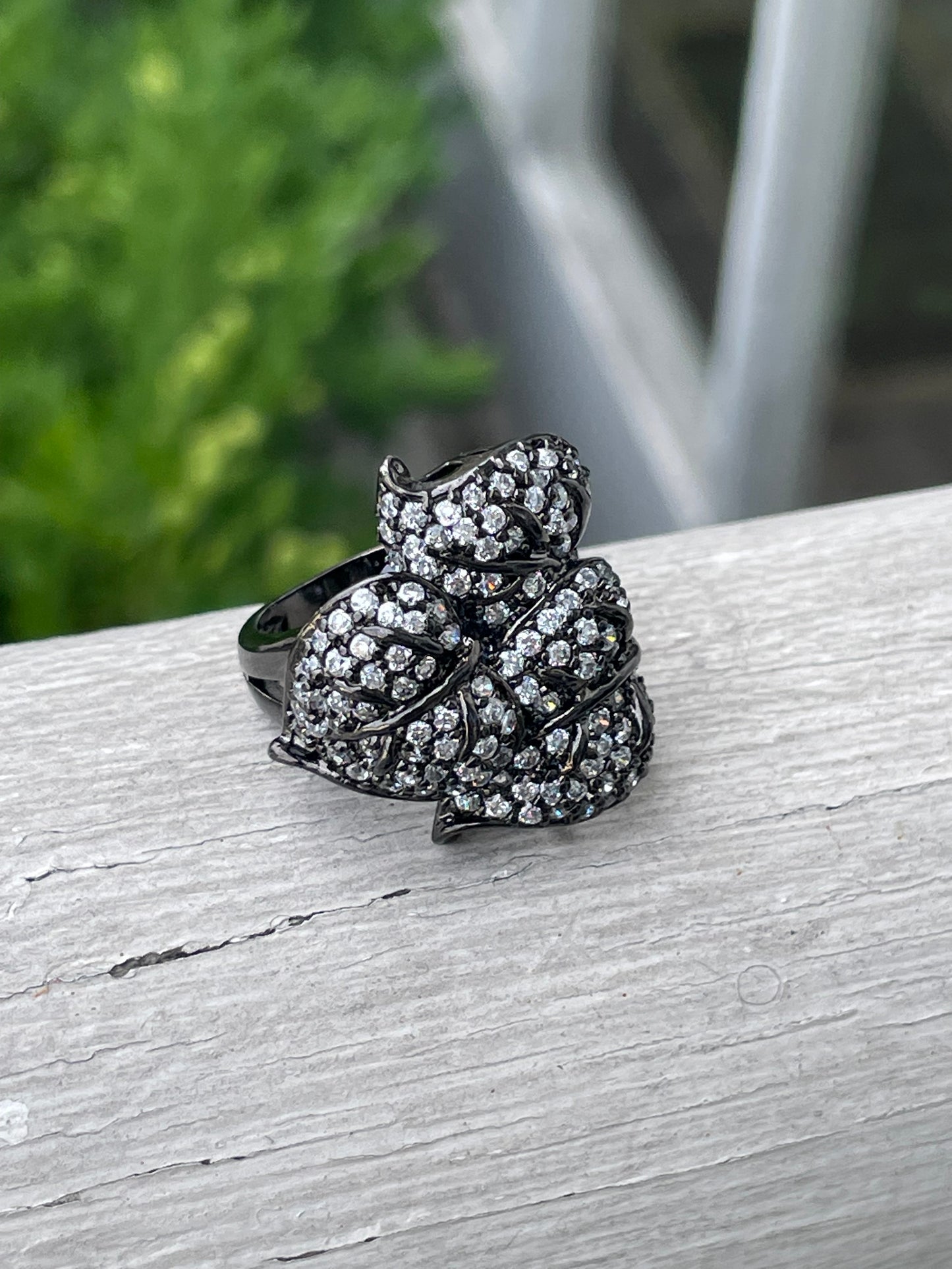 925 Sterling Silver Oxidized Lilypad Zirconia Cluster Ring