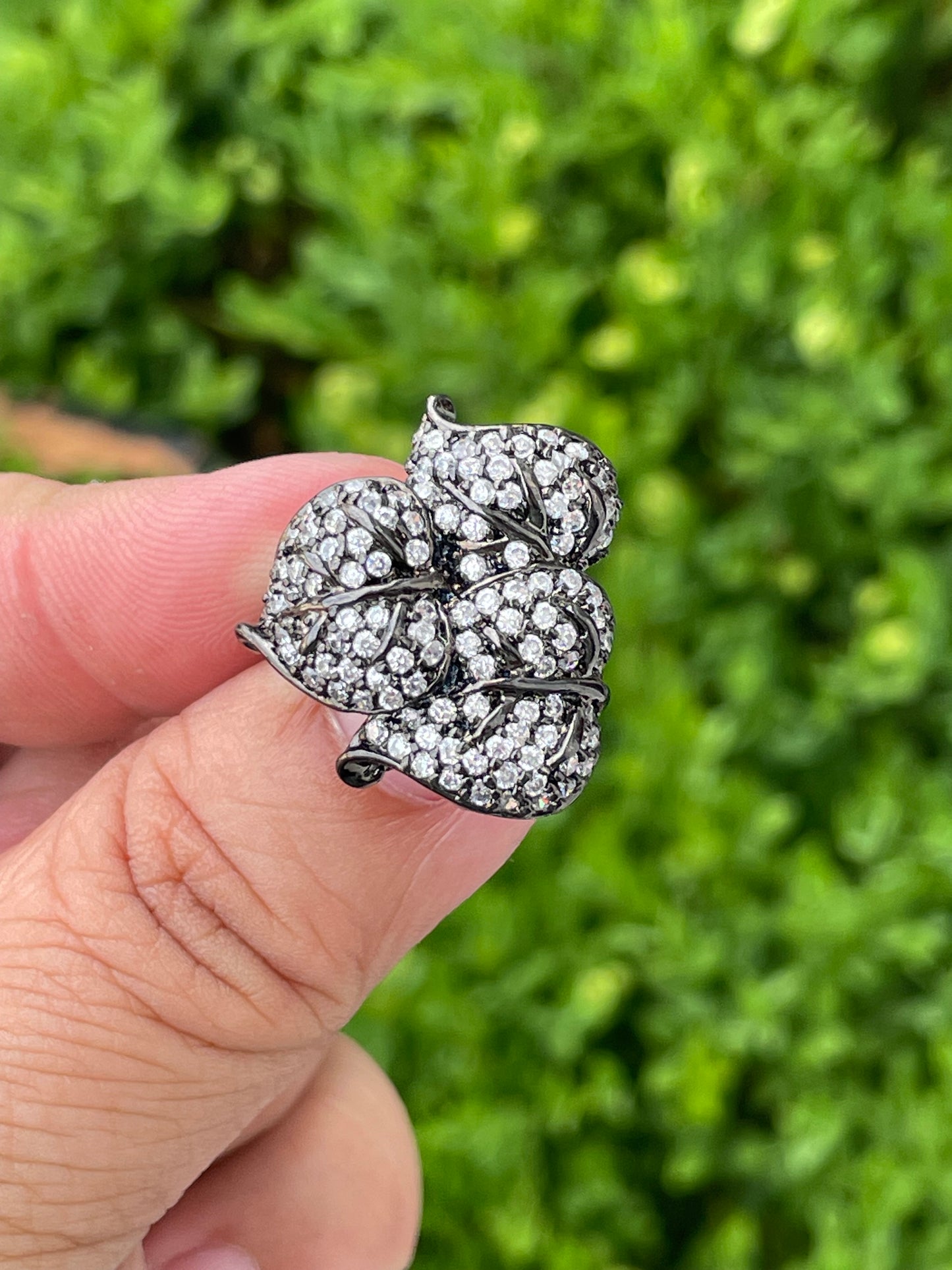 925 Sterling Silver Oxidized Lilypad Zirconia Cluster Ring