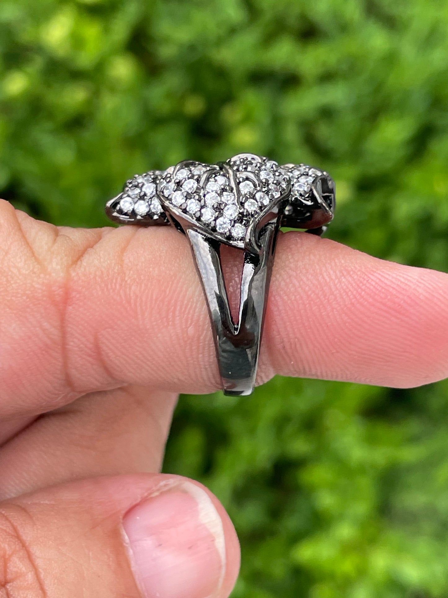 925 Sterling Silver Oxidized Lilypad Zirconia Cluster Ring