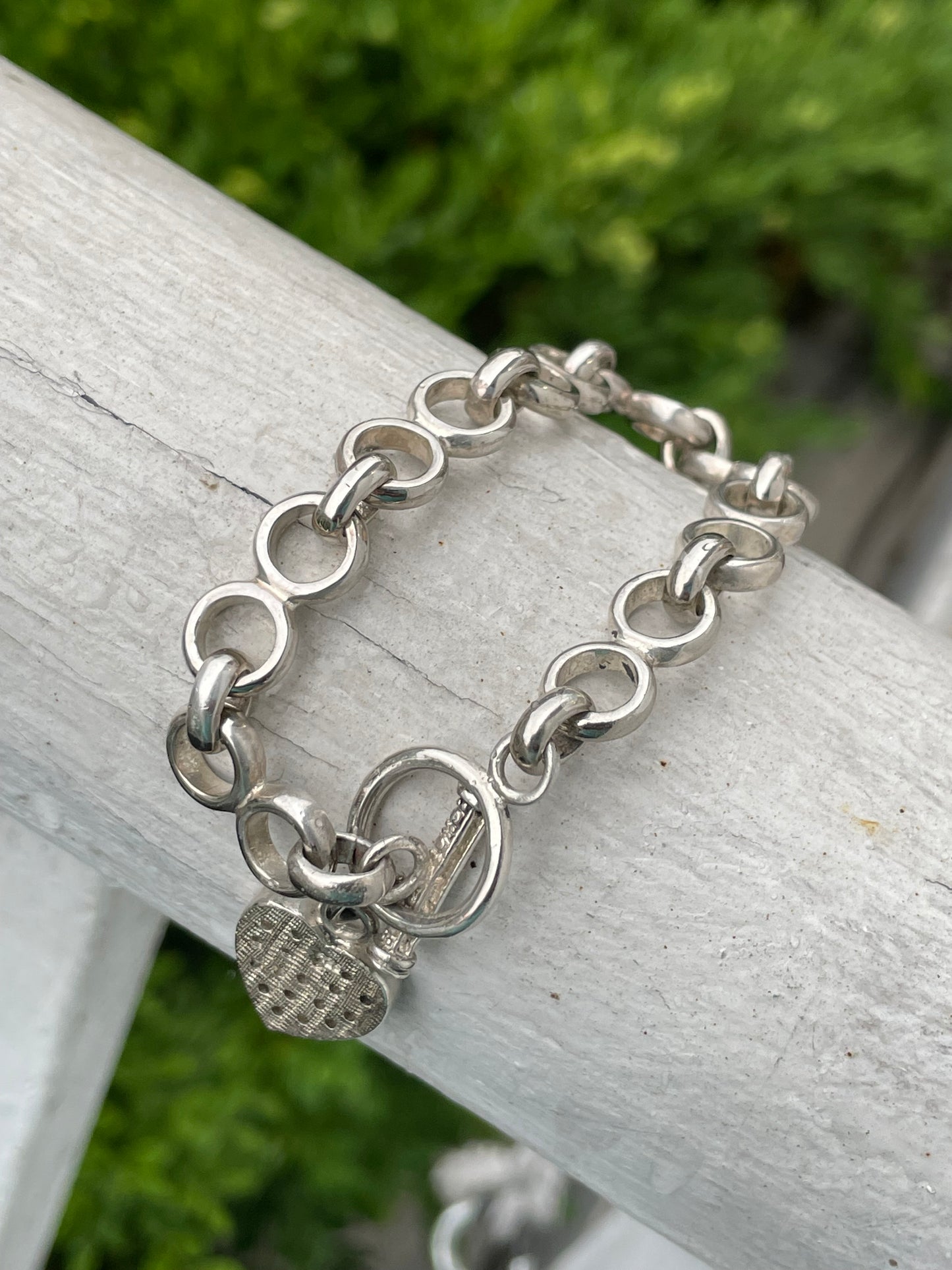 925 Sterling Silver Cubic Zirconia Heart Bracelet with Toggle Lock