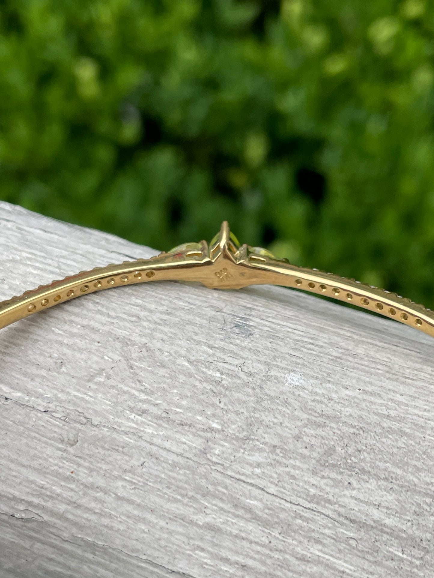 Designer Vera Wang 925 Vermeil Peidot & White Topaz Bangle Bracelet
