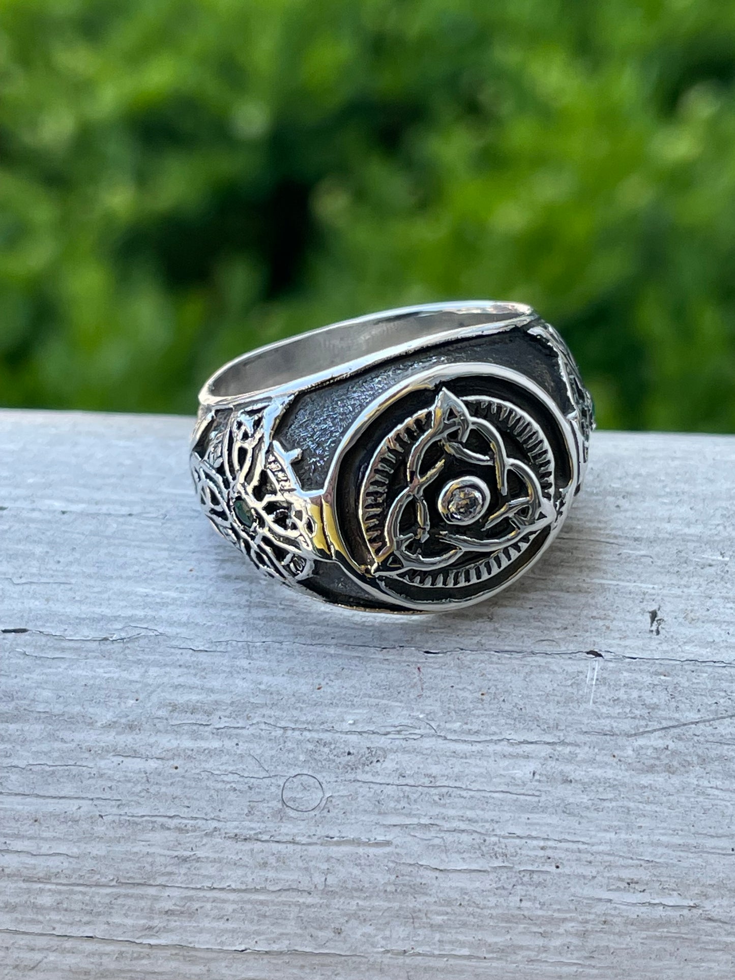 Men's 925 Sterling Silver Trinity knot & Emerald Celtic Cross Ring