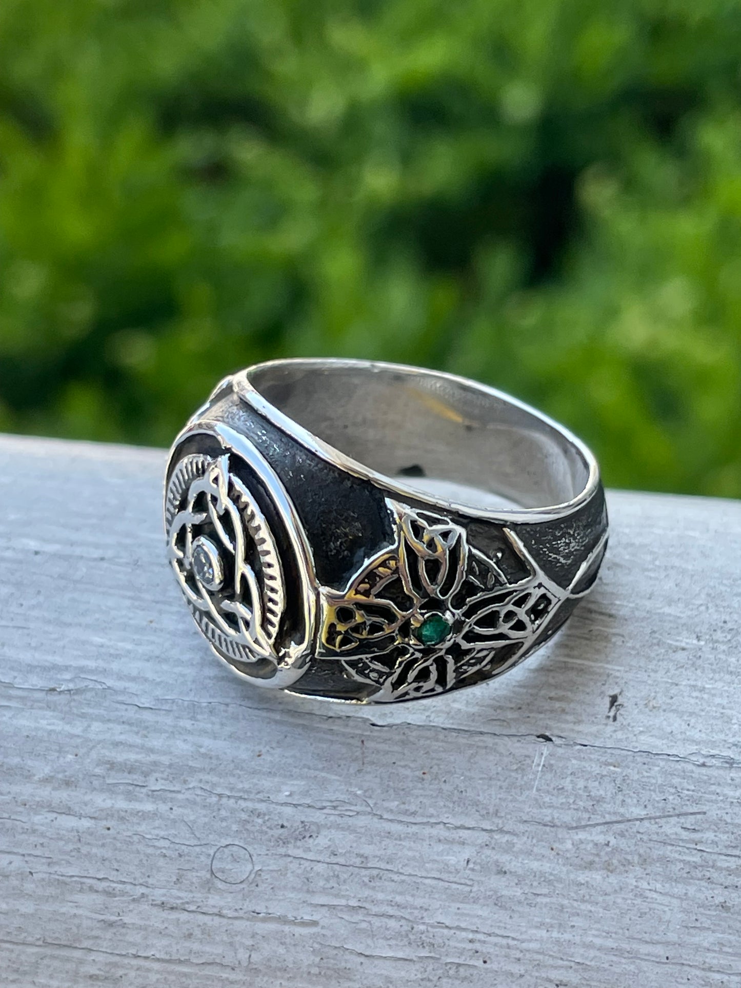 Men's 925 Sterling Silver Trinity knot & Emerald Celtic Cross Ring