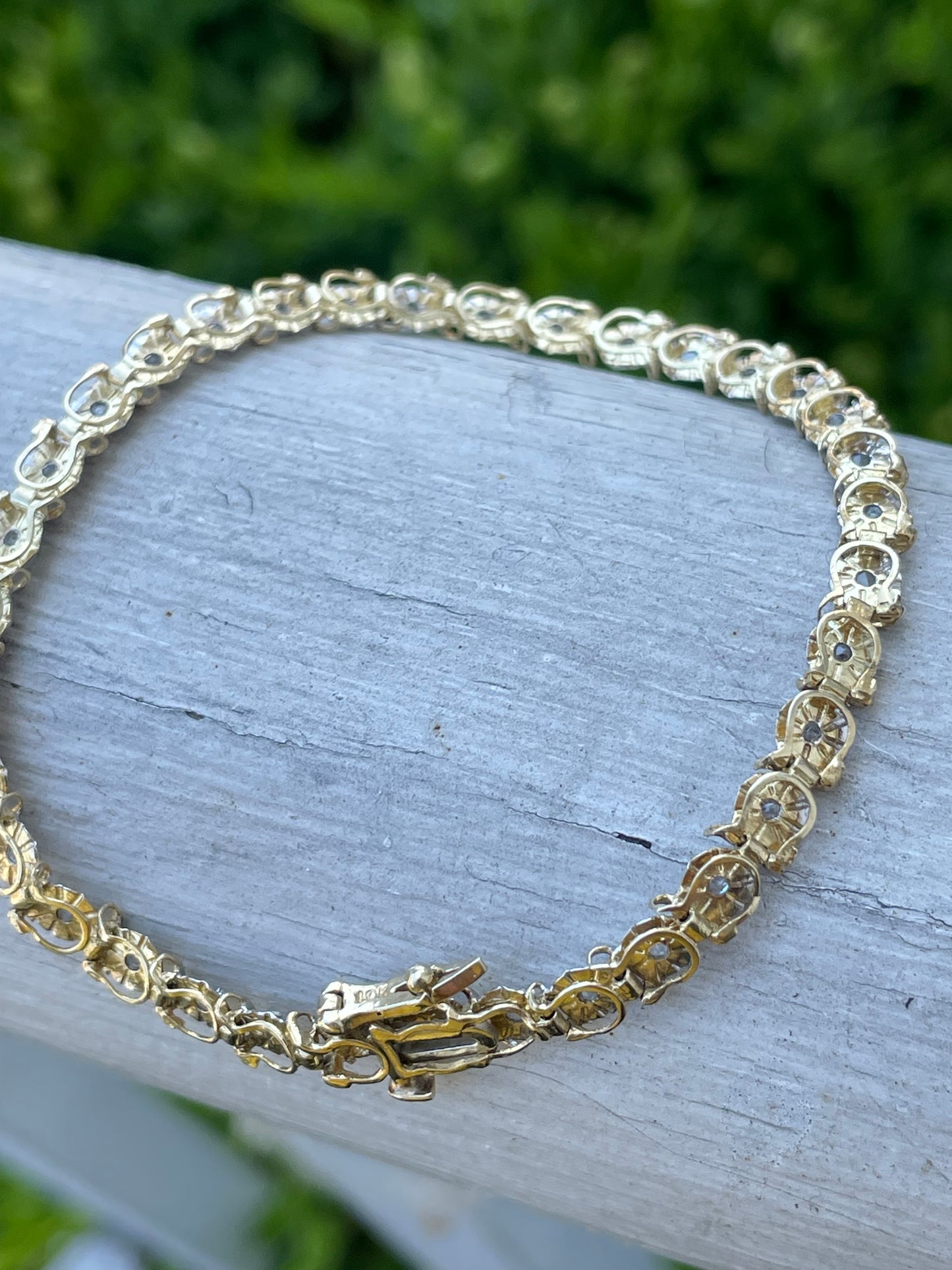10K Gold Diamond Tennis Bracelet 7"