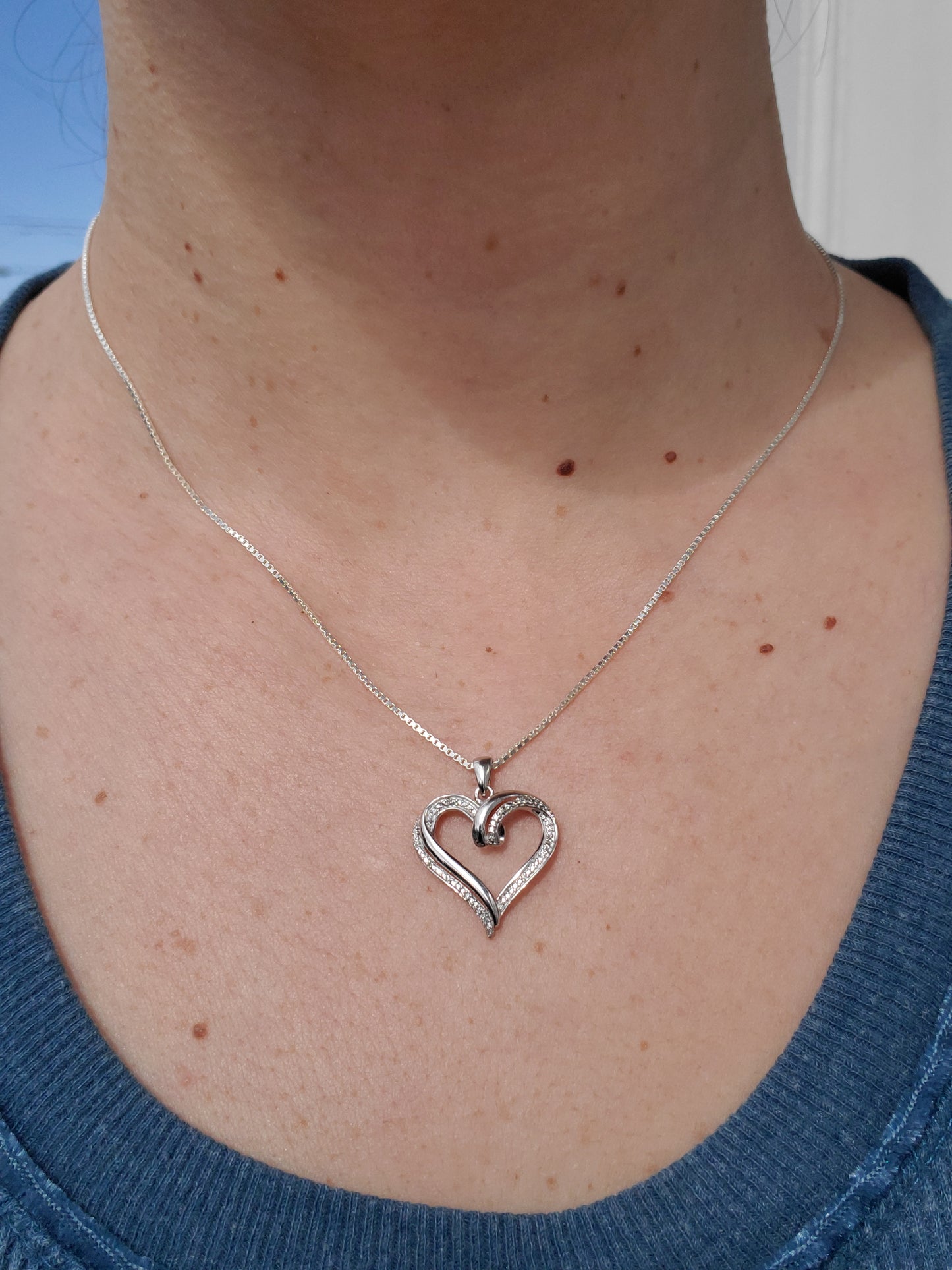 925 Sterling Silver Natural Diamond Ribbon Open Heart Necklace