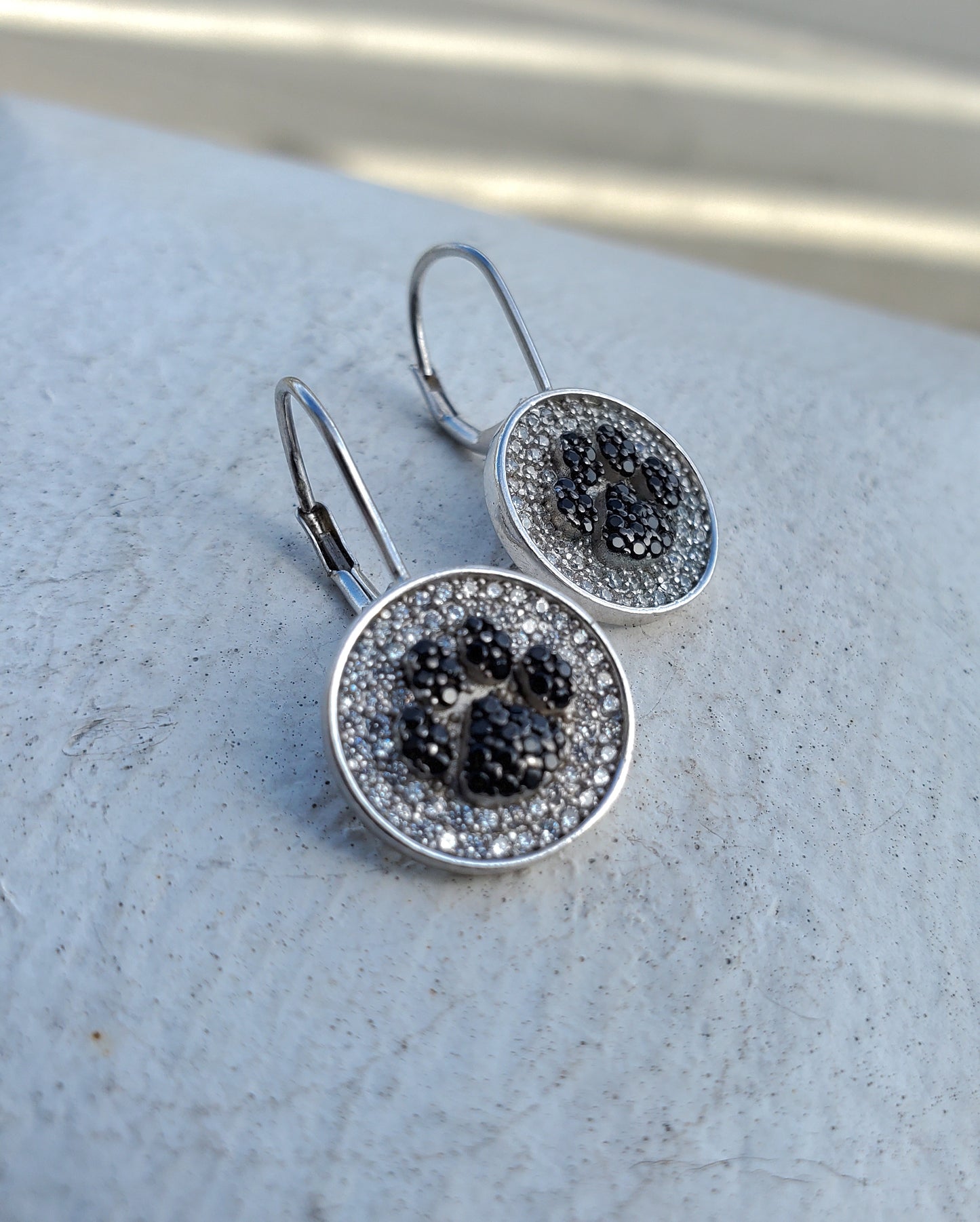 925 Sterling Silver Pet Pawprint Black & Clear Zirconia Leaverback Earrings