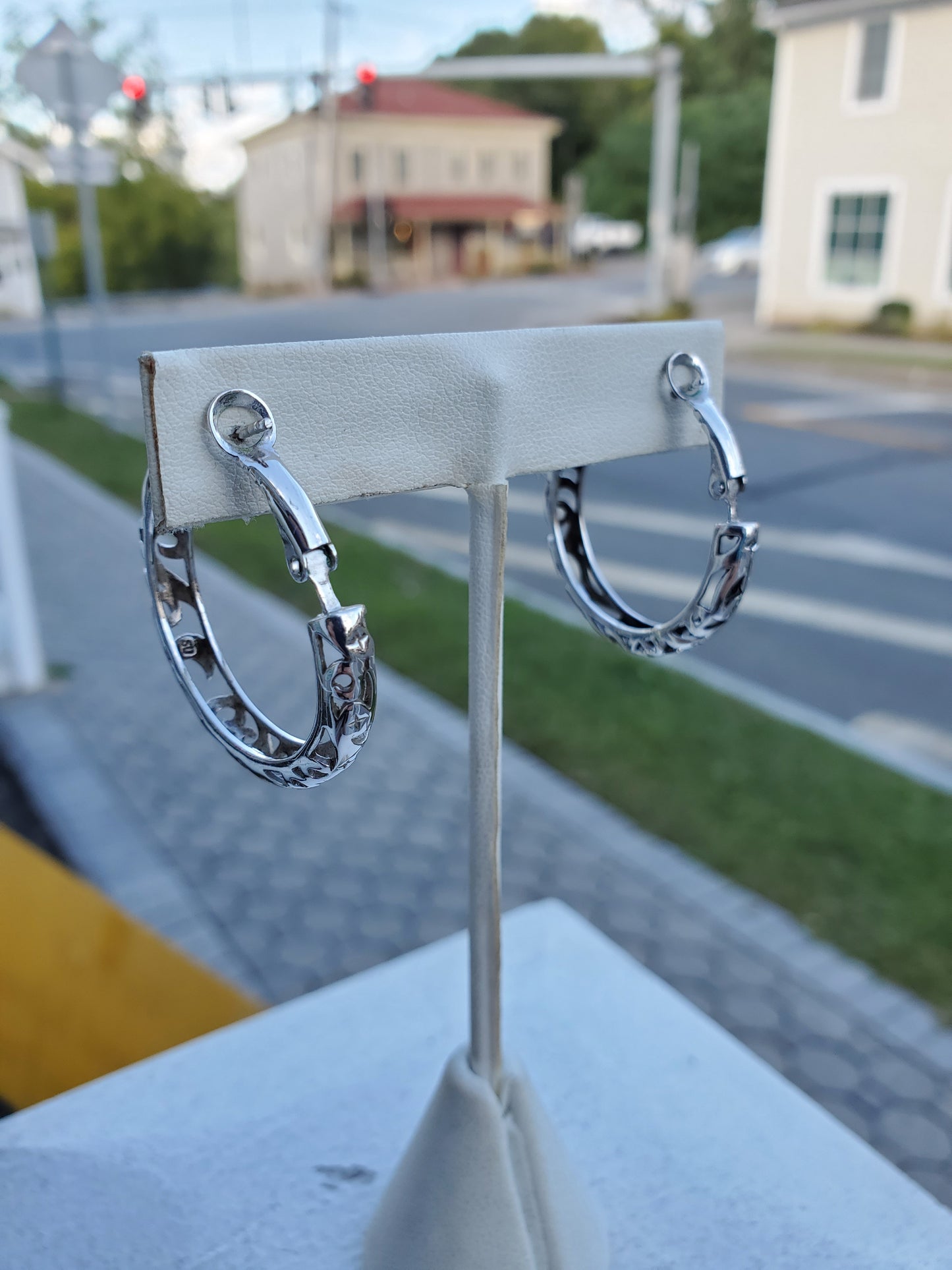 925 Sterling Silver Filagre Hoop Earrings Omega back closure