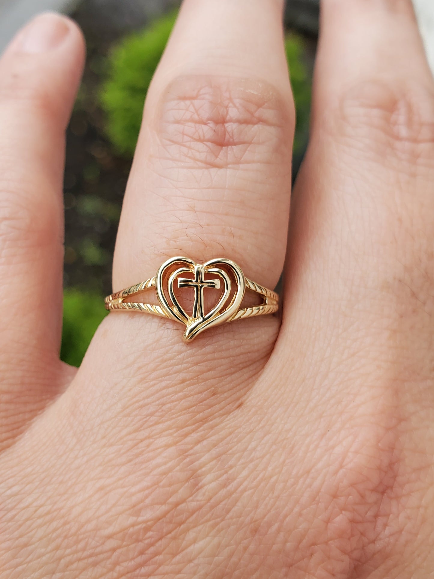 14k Solid Gold Love & Faith Ladies Cross Ring