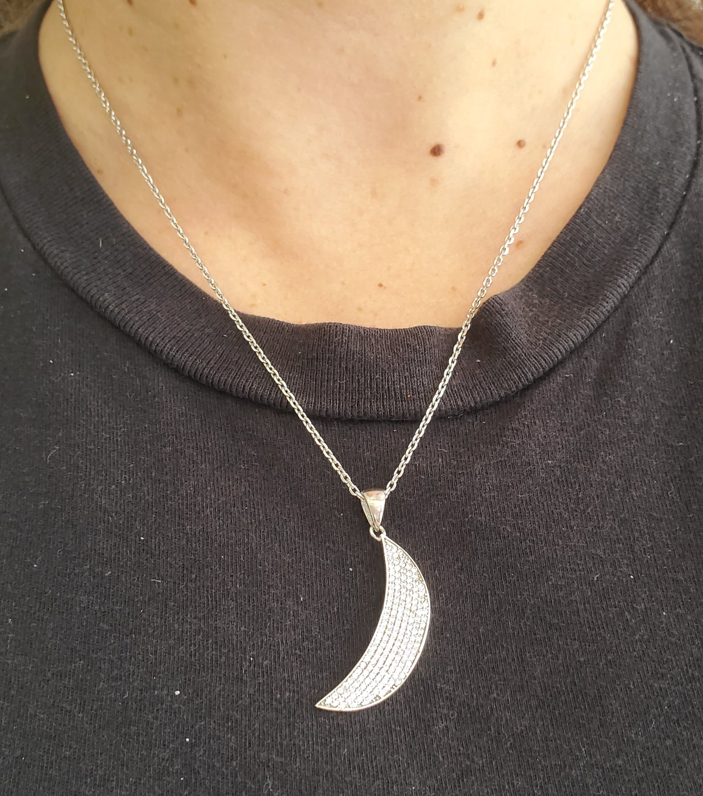 925 Sterling Silver Sparkling CZ Zirconia Crescent 🌙 Moon Pendant Necklace