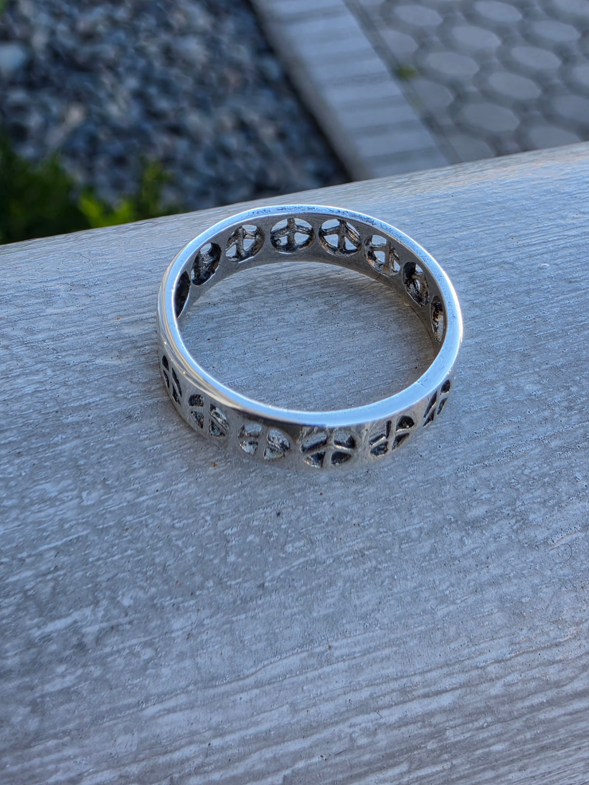 925 Sterling Silver Eternity Peace Sign Band Ring