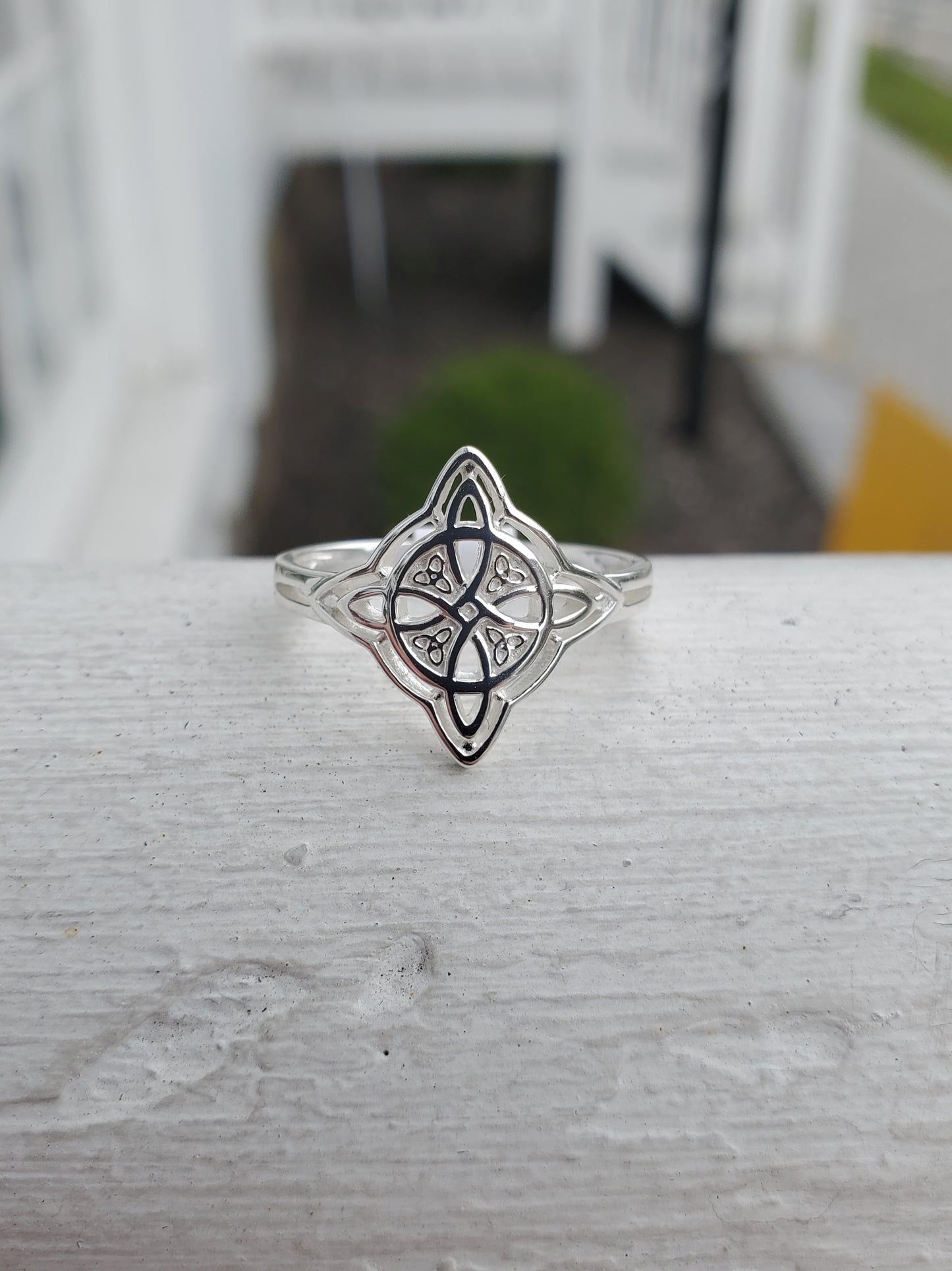 925 Sterling Silver Irish Celtic Knot Ring