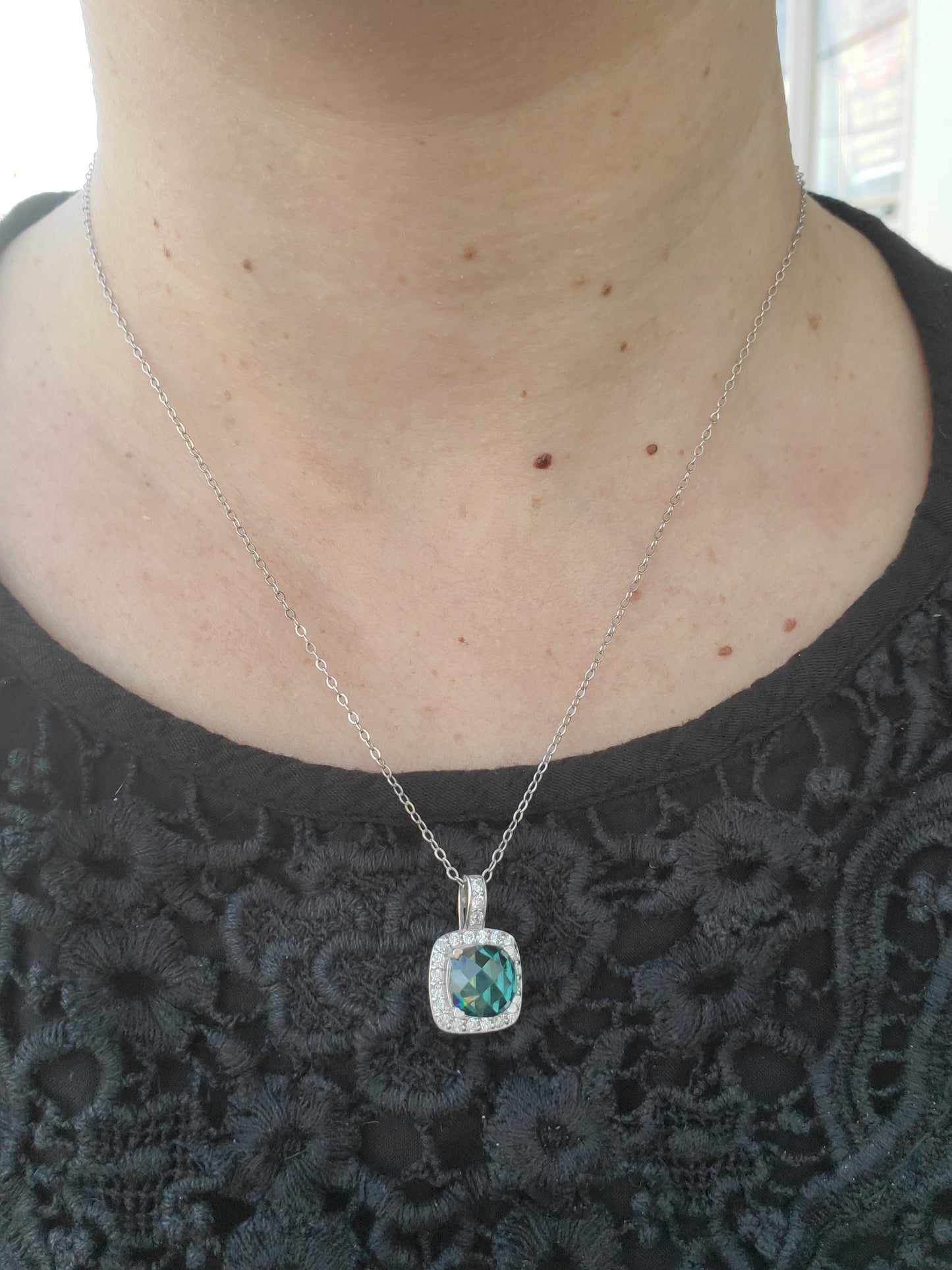 925 Sterling Silver Albion Style Blue Crystal Zirconia Pendant Necklace