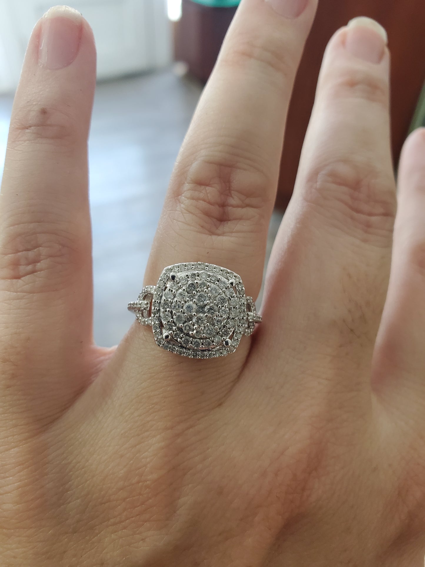 10k Solid White Gold 1 ct Natural Diamond Halo Cluster Ring