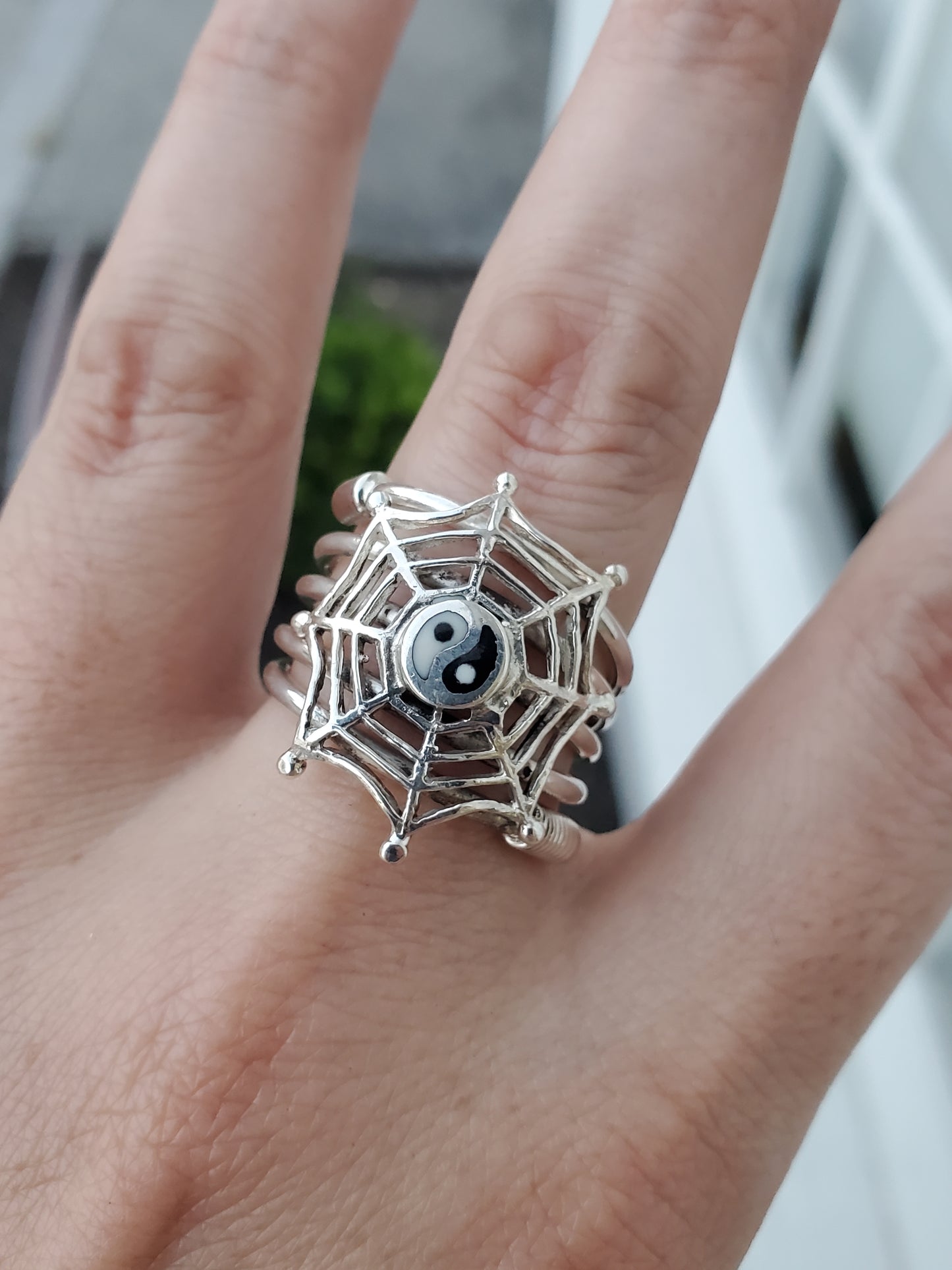 925 Sterling Silver Ying & Yang Spiderweb Swirl Ring