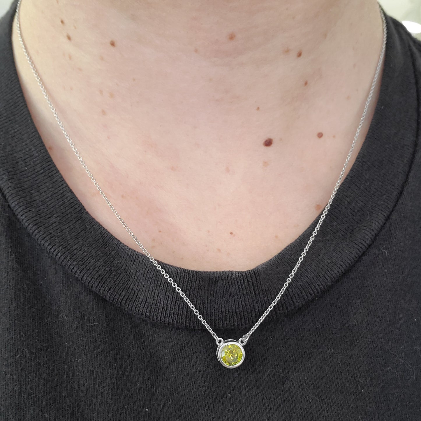925 Sterling Silver Petitie 1ct Dark Green Bezel Set Zirconia CZ Necklace